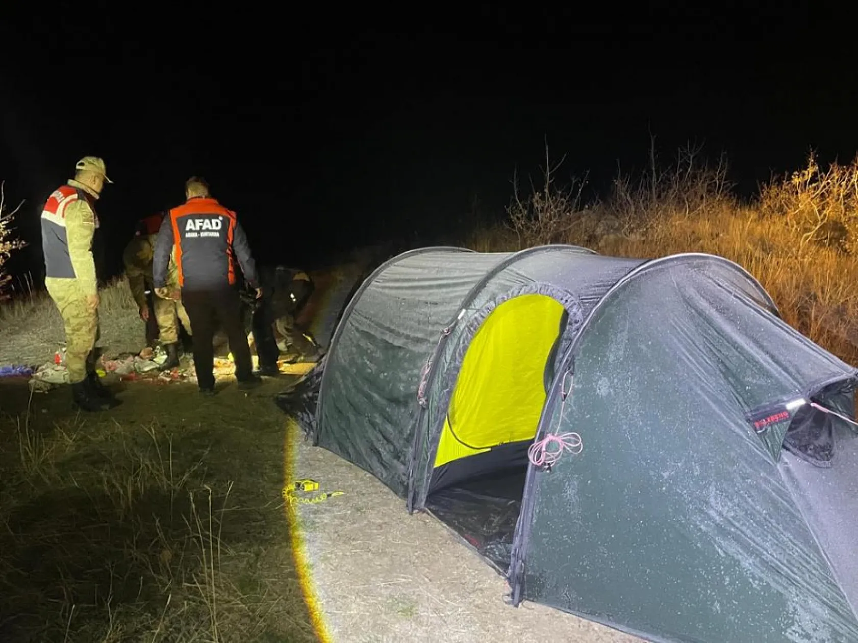 Kamp yapan İngiliz turist ayı saldırısına uğradı
