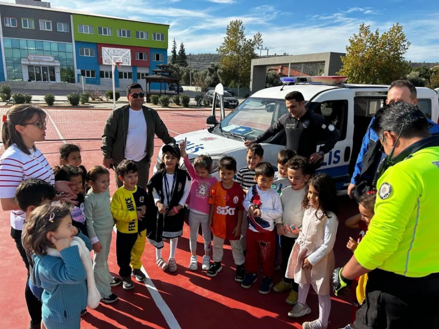 Milas'ta miniklere polislik mesleği tanıtıldı