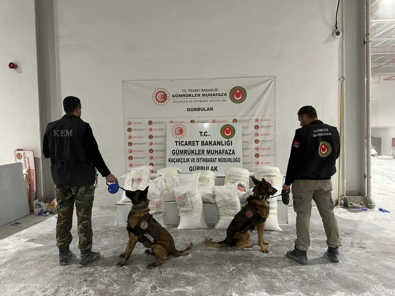 4 buçuk tondan fazla uyuşturucu ele geçirildi