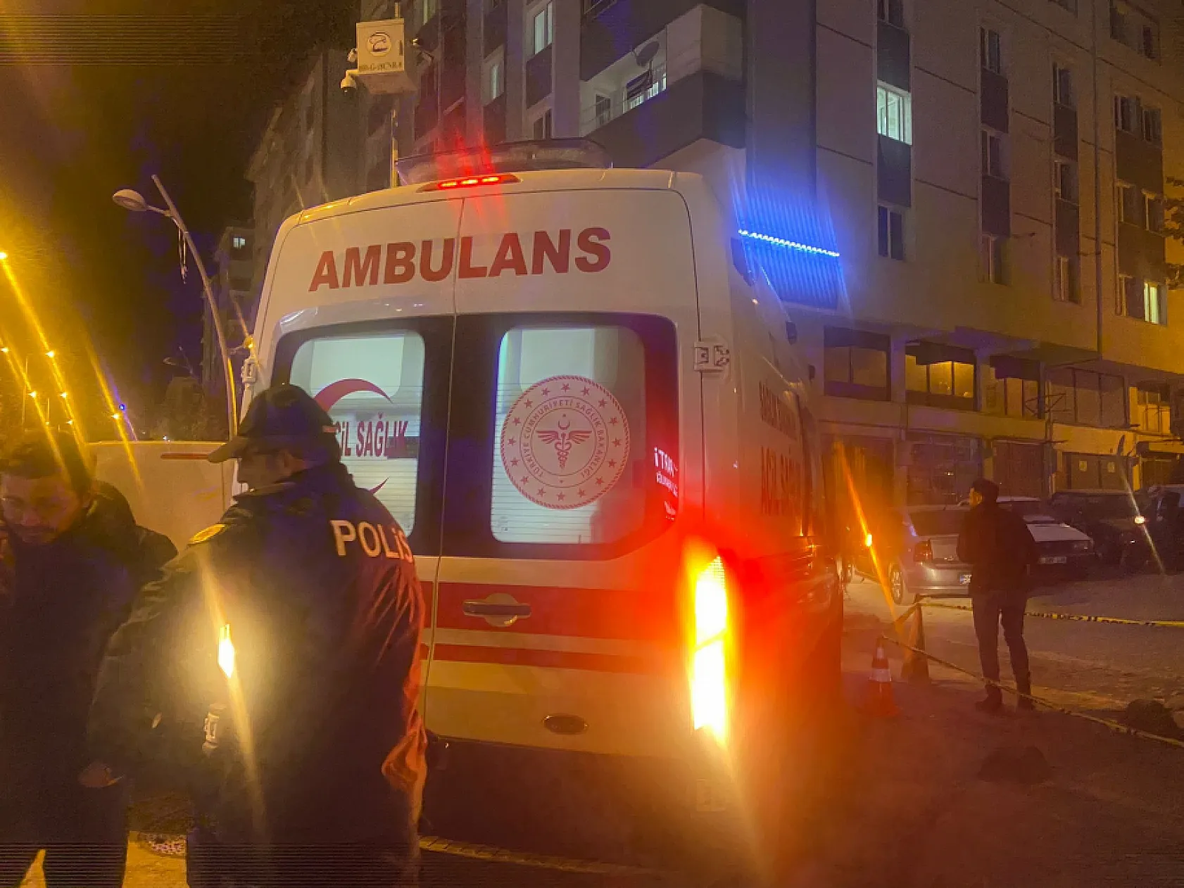 2 husumetli arasında çıkan kavga kanlı bitti: 28 yaşındaki genç bıçaklandı
