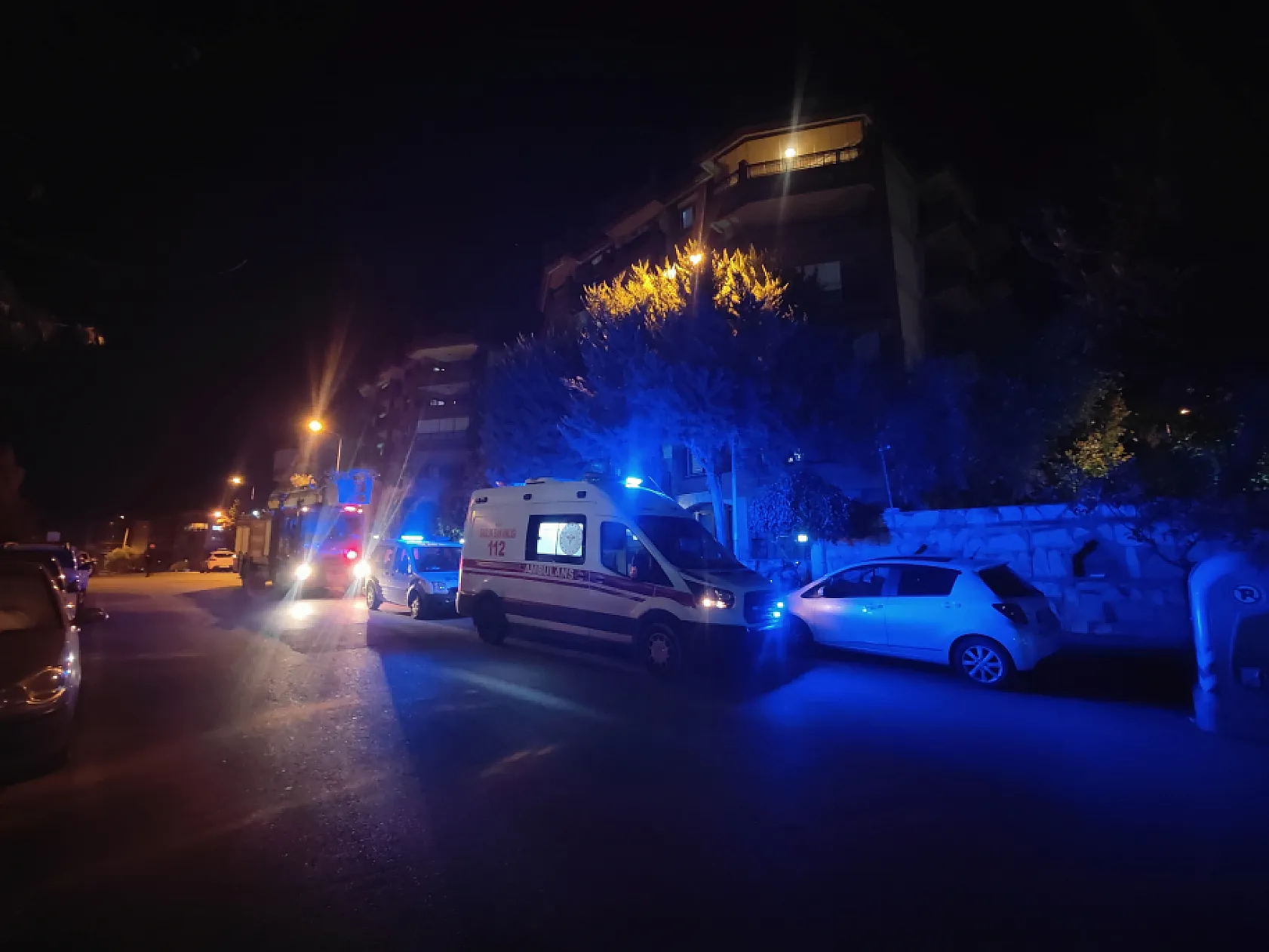 Kuşadası'nda yalnız yaşayan şahıs evinde ölü bulundu