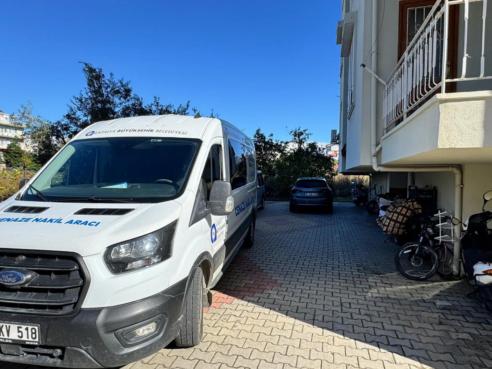 82 yaşındaki kadın evinde ölü bulundu