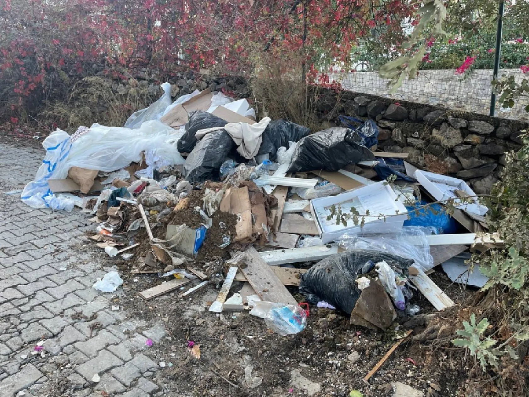 Muğla'da Çevreyi kirletenlere ceza yağıyor