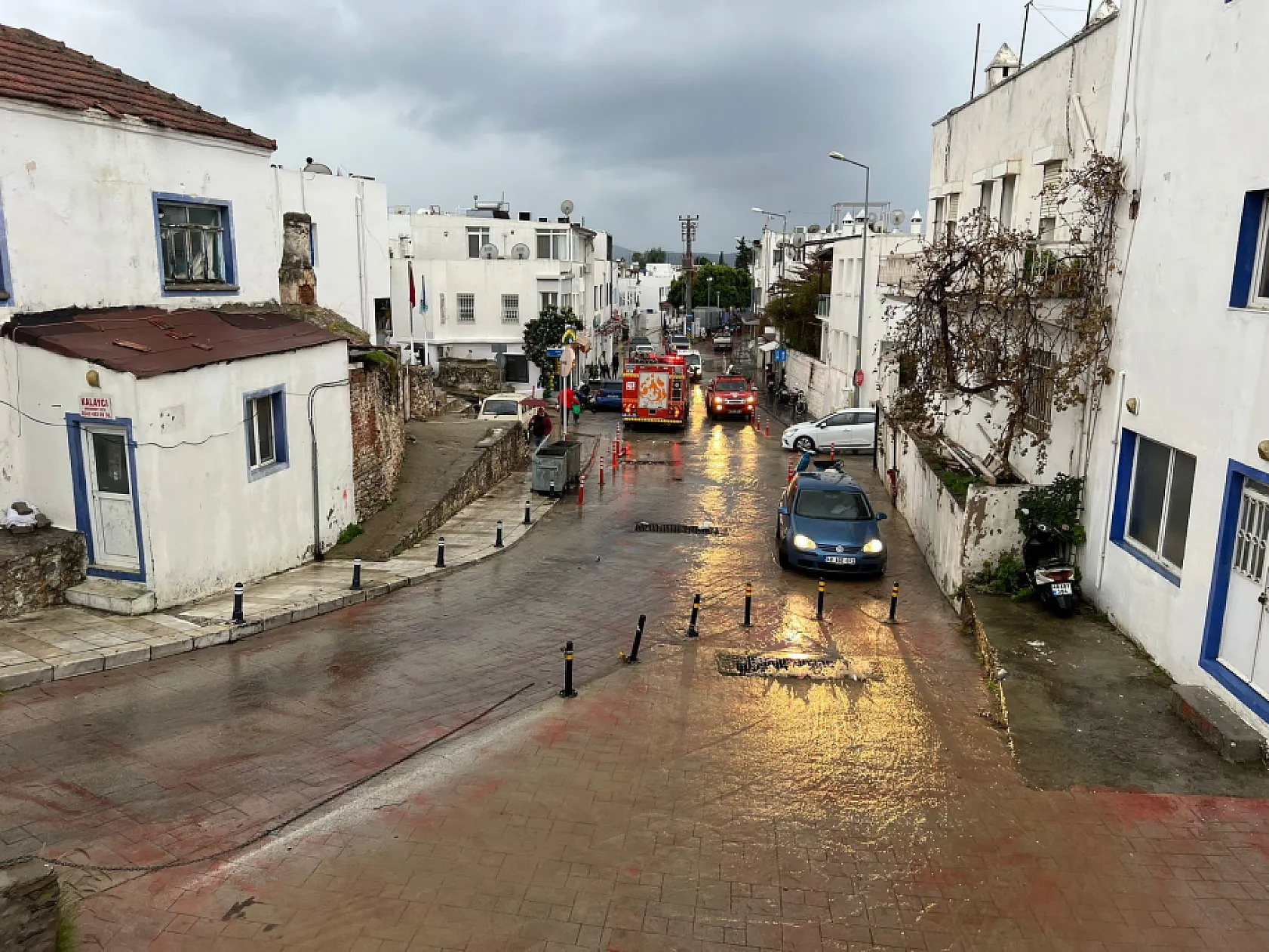 Muğla'da Boğulmak üzereyken kurtarıldı