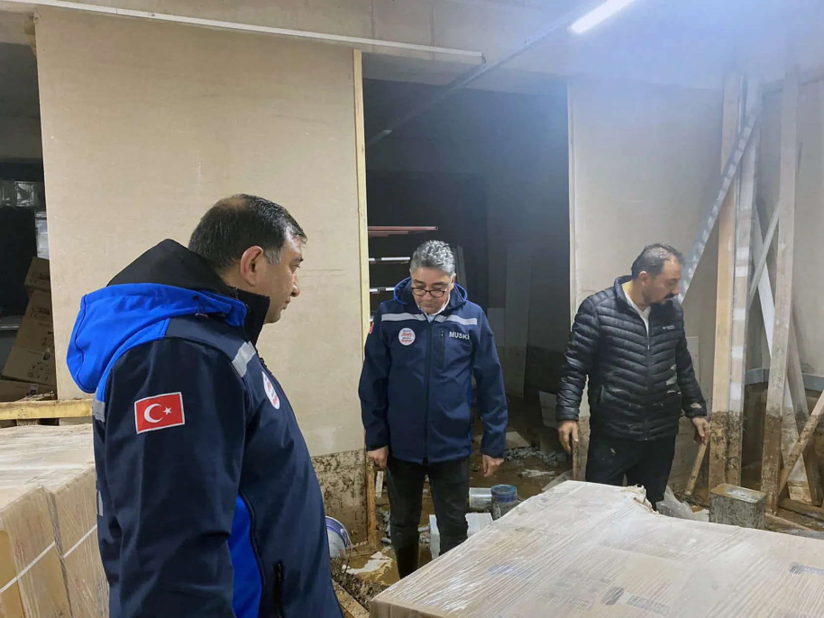 MUSKİ Genel Müdürü Yılmaz ekipleri yalnız bırakmıyor