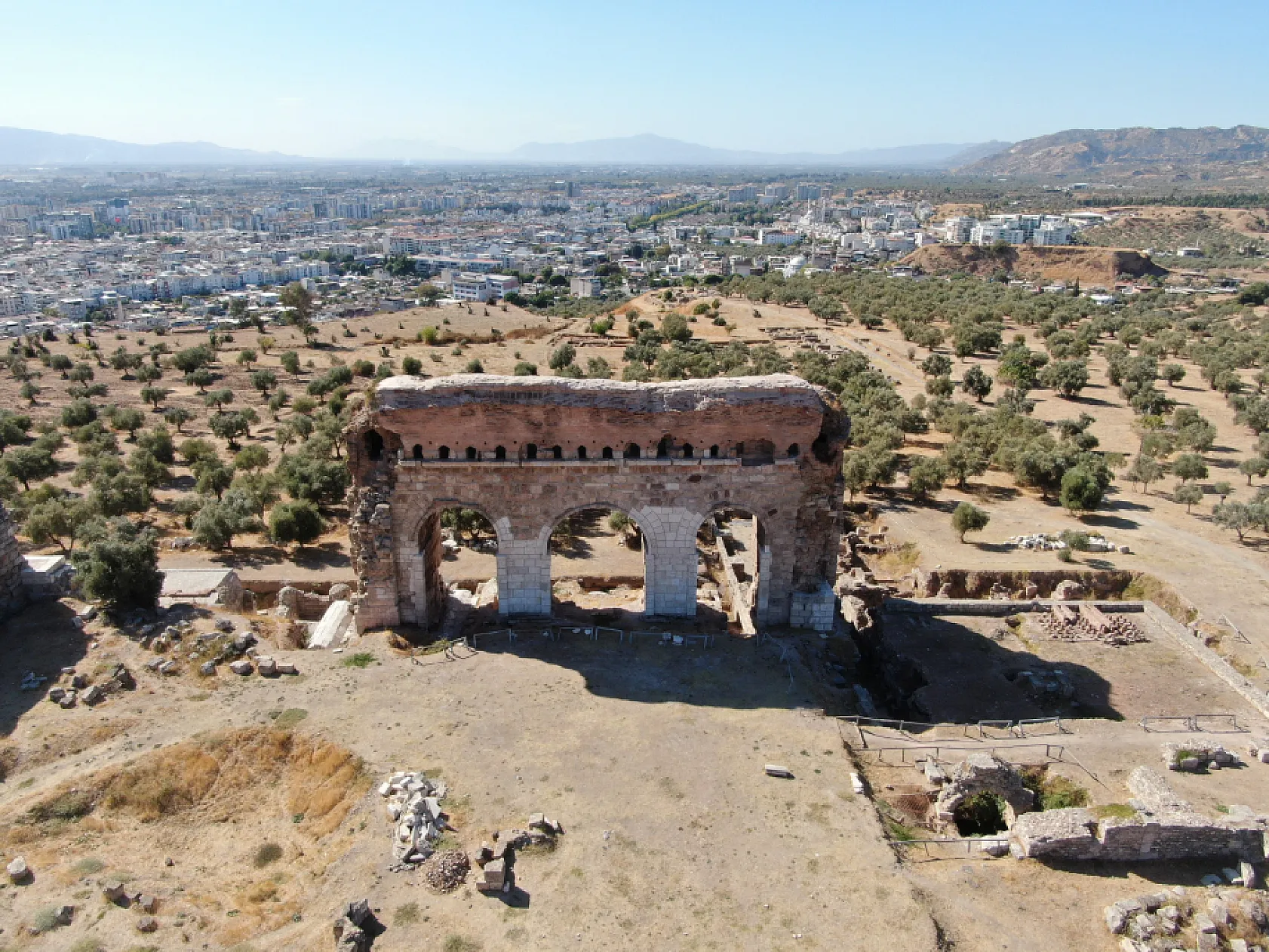 Tralleis Antik Kenti'nin turizme kazandırılması için ihale yapıldı