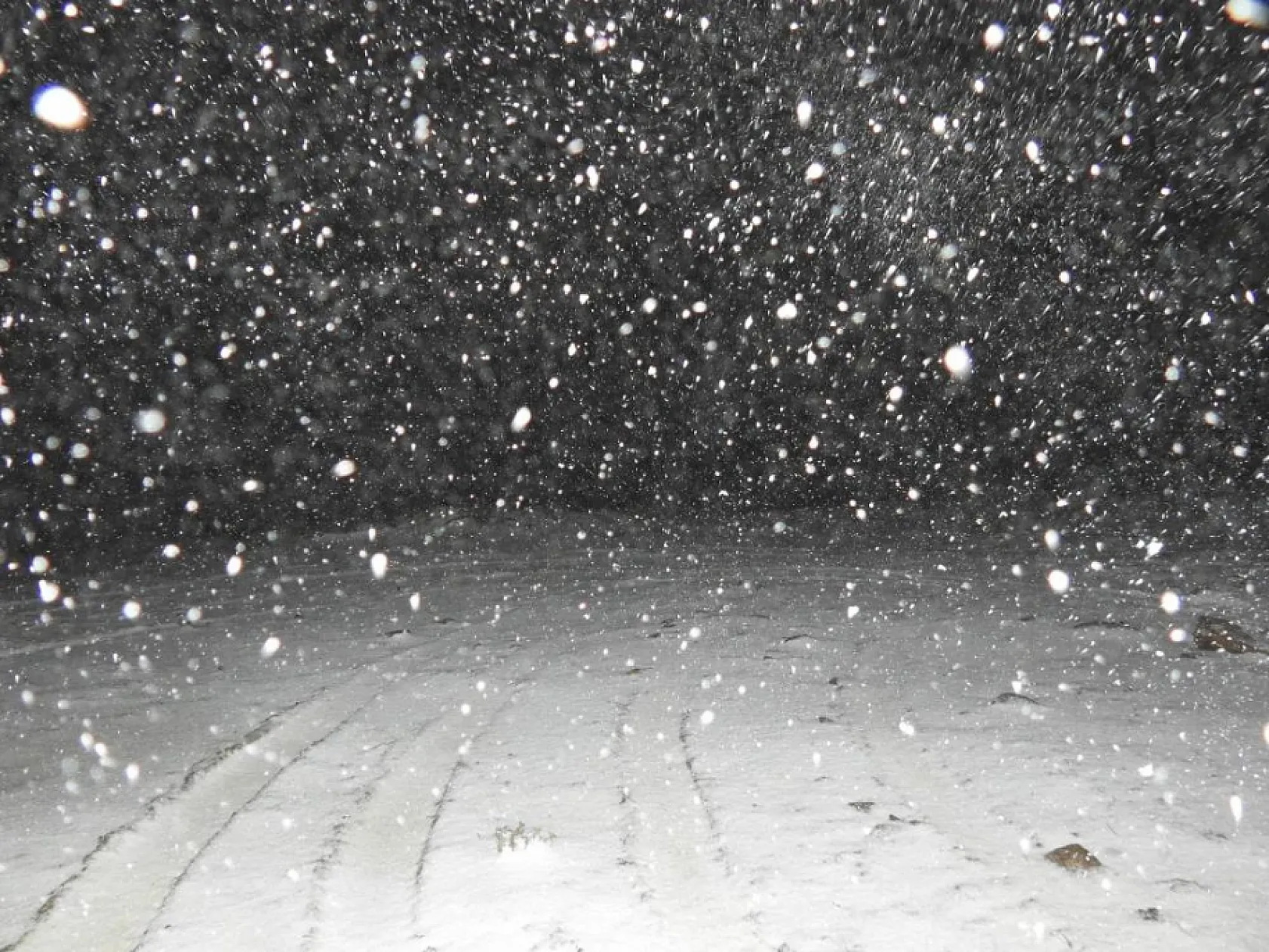 Muğla'da Göktepe Dağı beyaza büründü