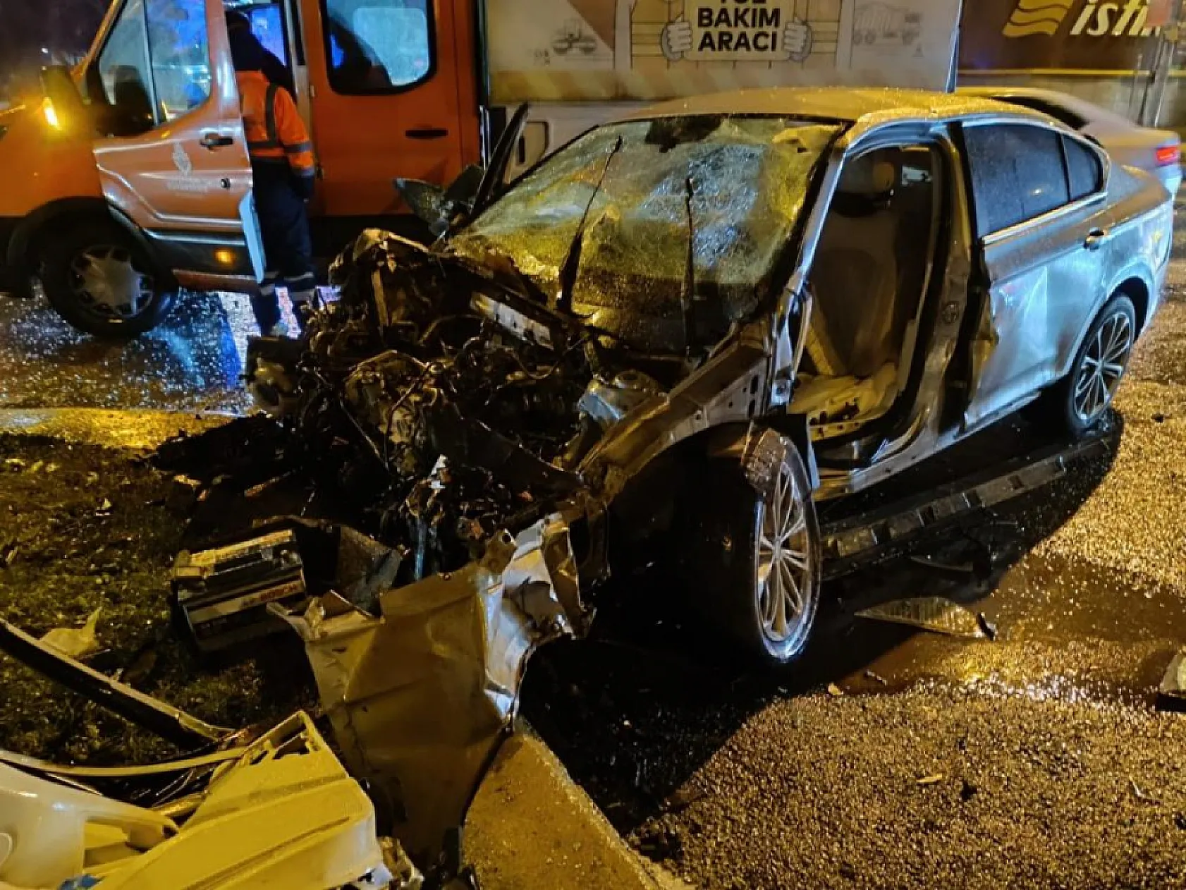Sahil yolunda feci kaza: 1'i ağır 6 yaralı