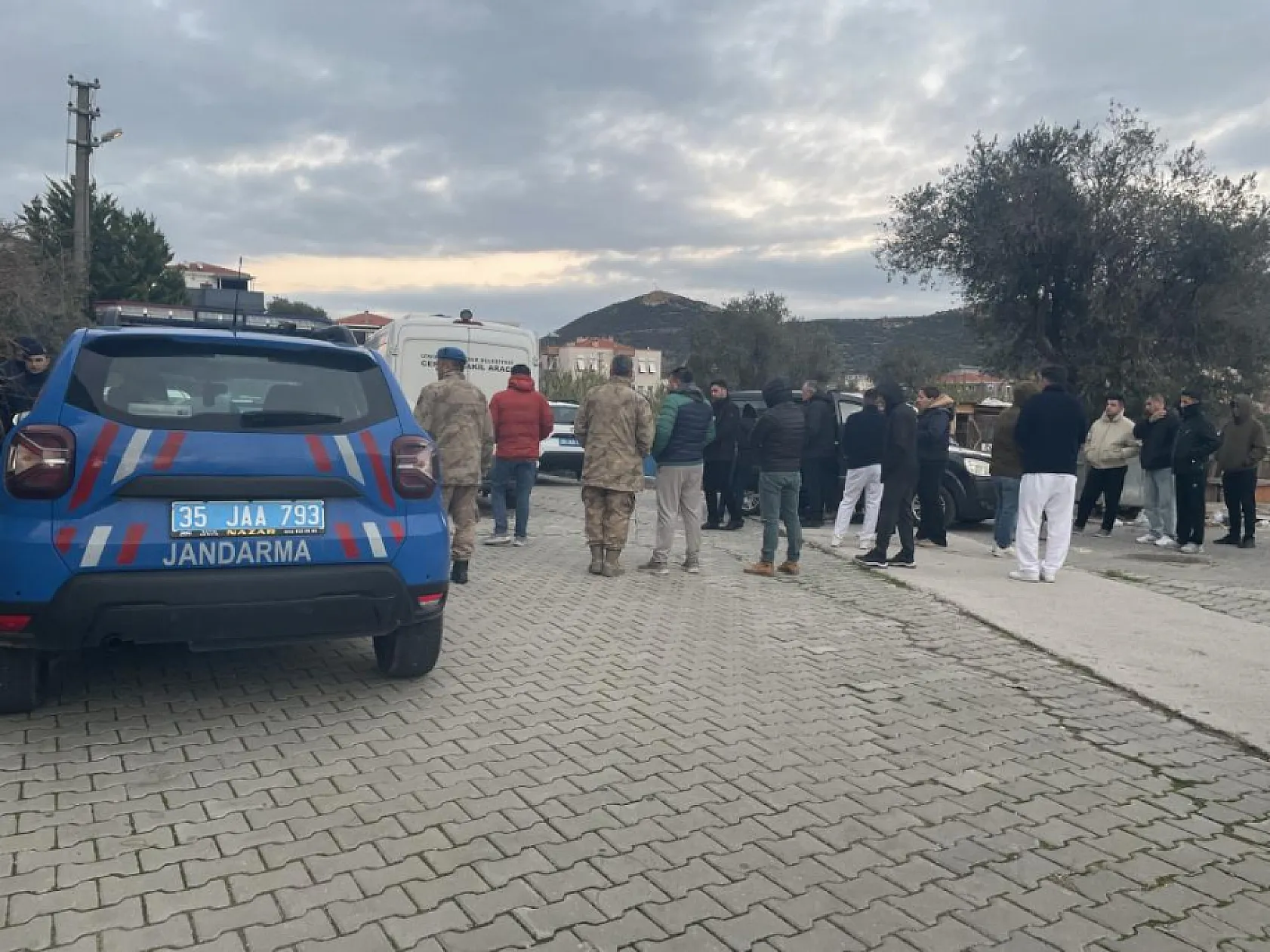 Genç kadın evinde ölü bulundu