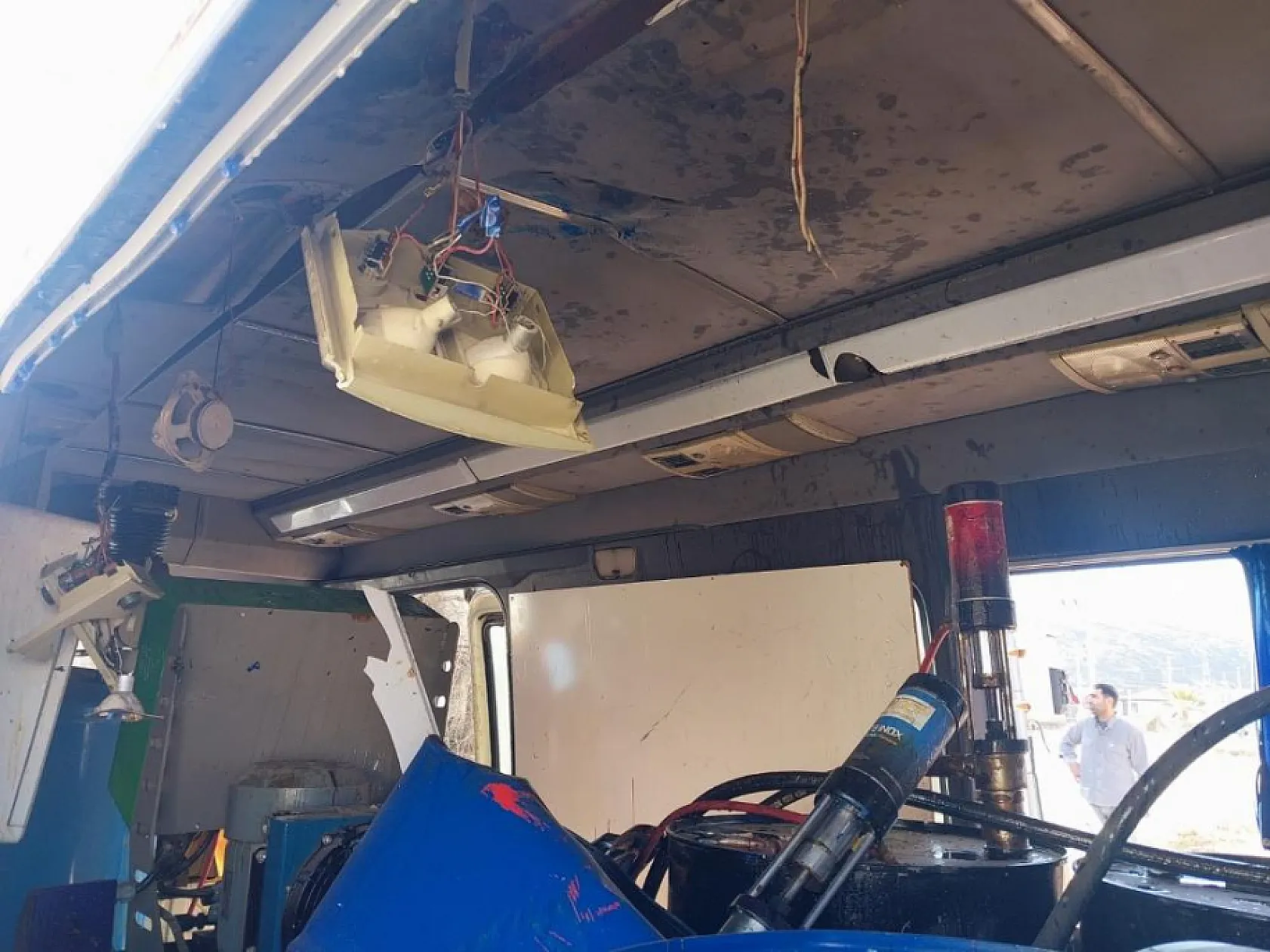 Mobil izolasyon aracında kimyasal patlama: 1 yaralı