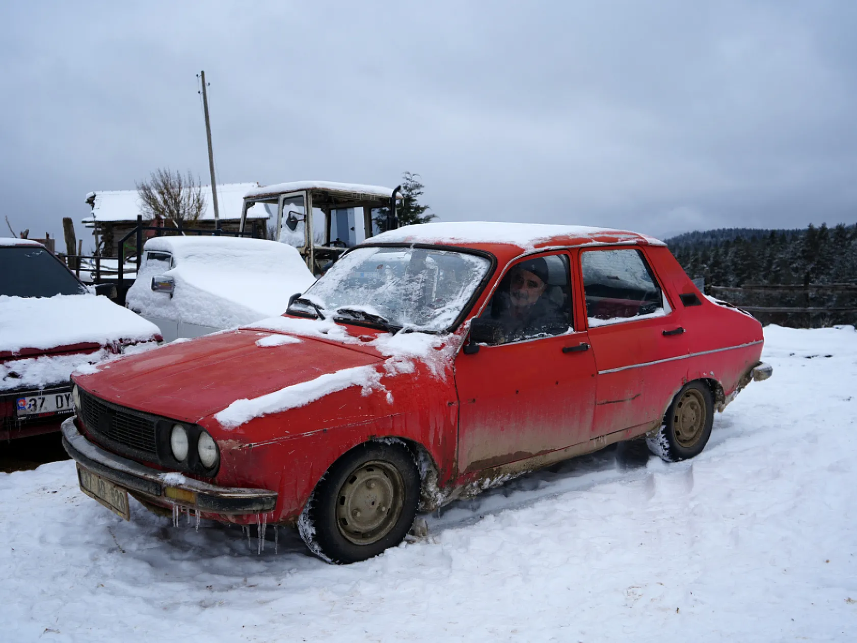 Hiç gitmediği İstanbul'dan 1985 model aracına 15 HGS cezası geldi, icralık oldu