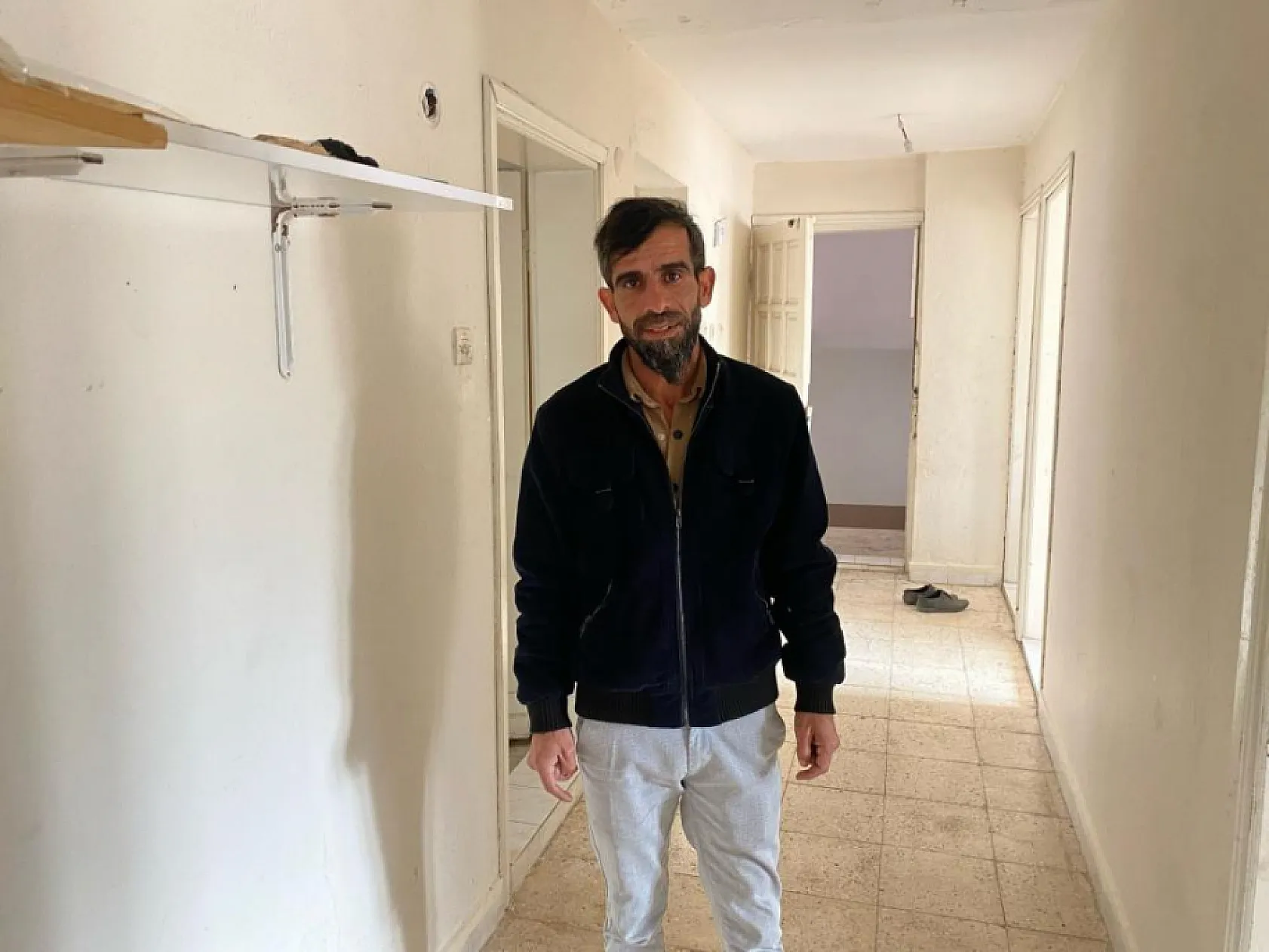 Komşusunun uyarısıyla evine gelen adam şok oldu