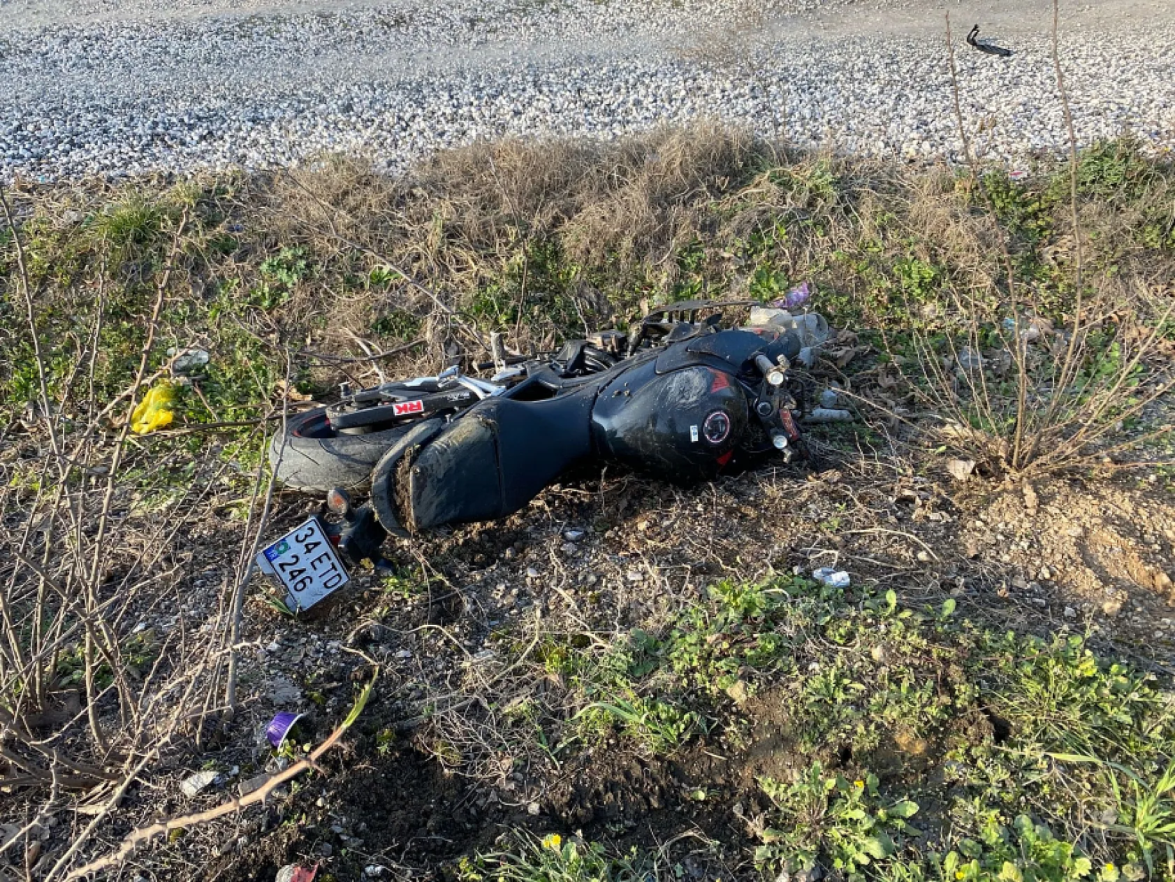 Emanet aldığı motosikletle kaza yapan genç toprağa verildi