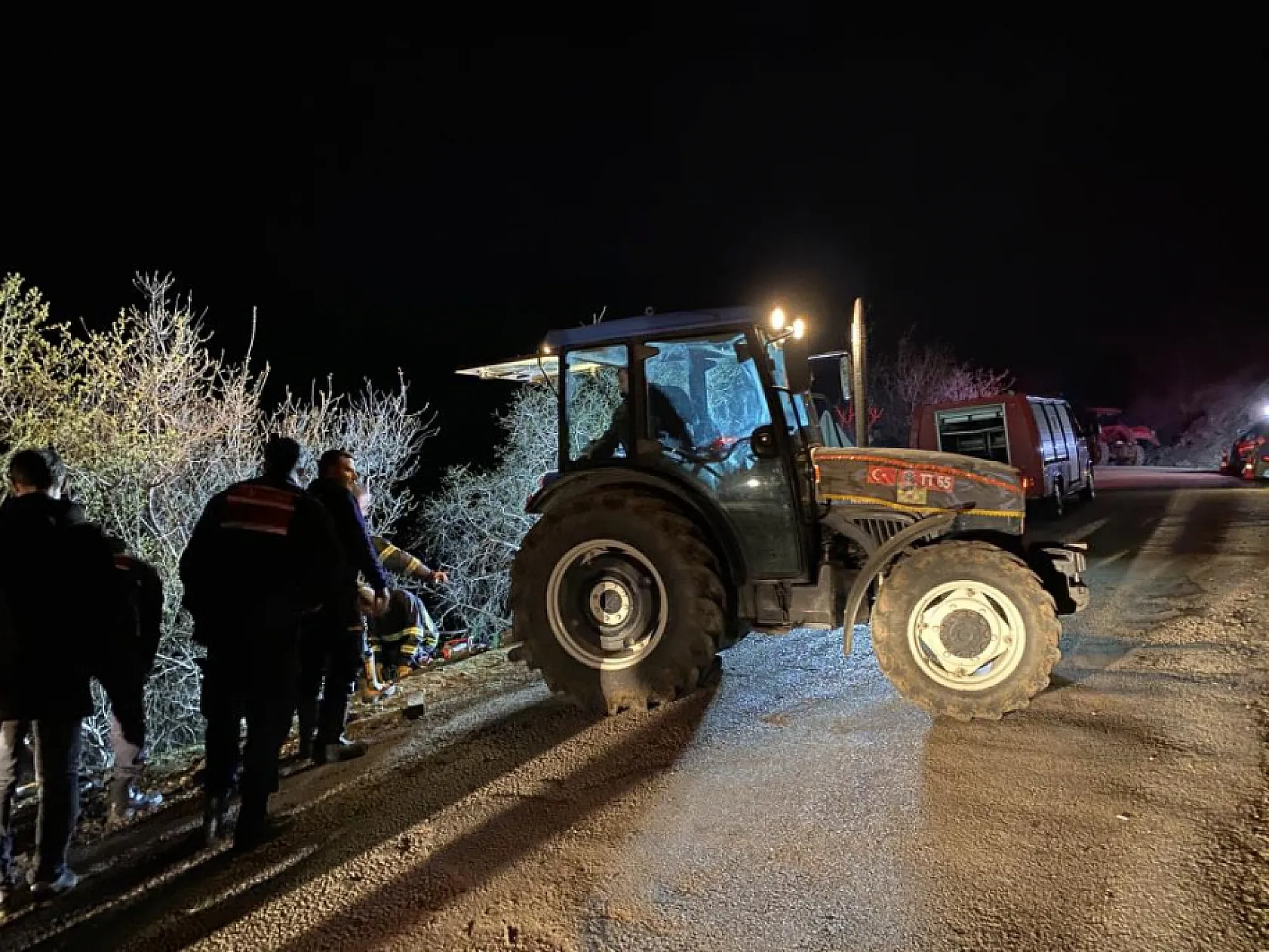 Uçuruma yuvarlanan traktör can aldı