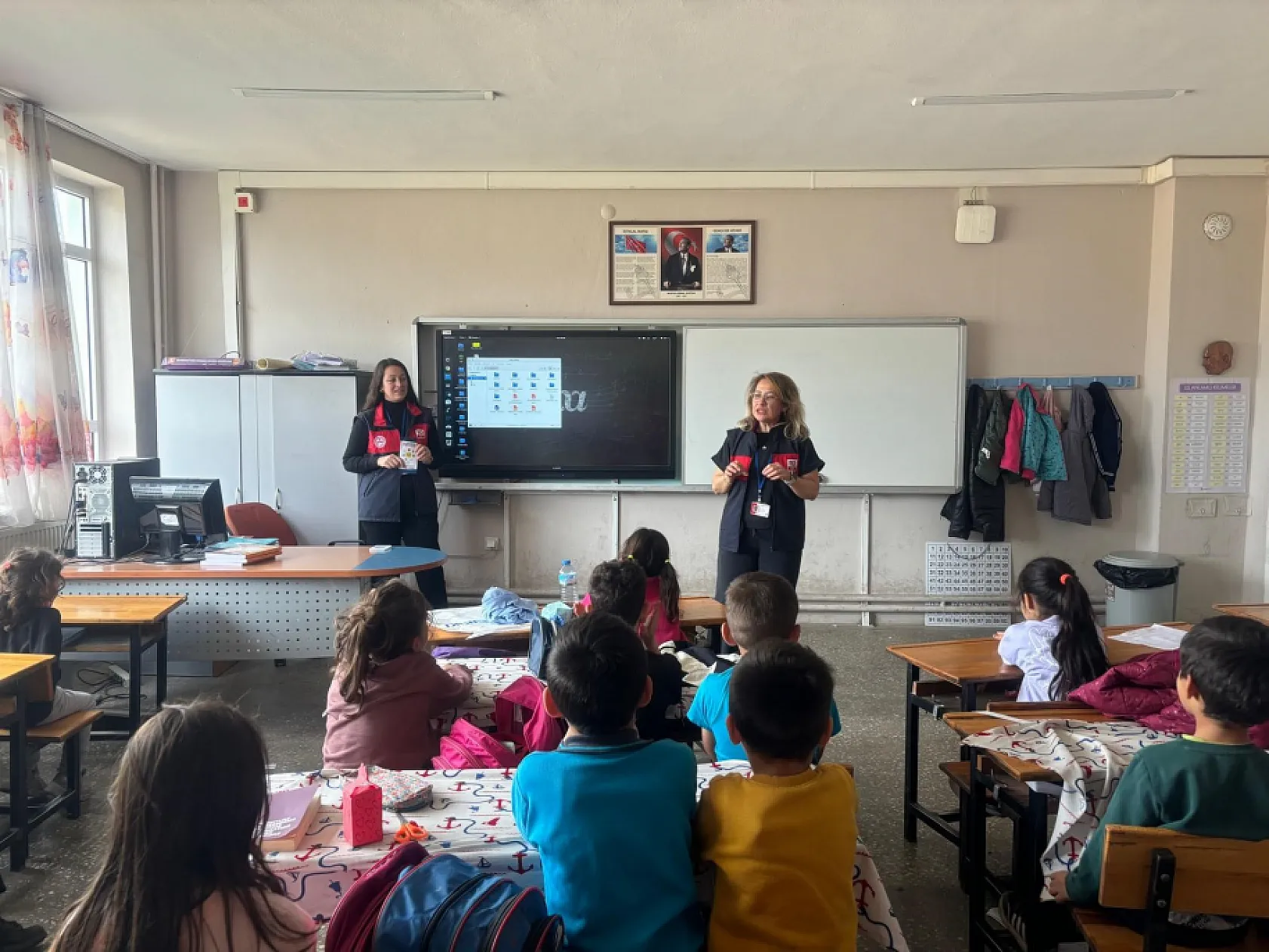 Muğla Acil Çağrı Merkezi, Göktepe'de geleceğin bireyleriyle buluştu