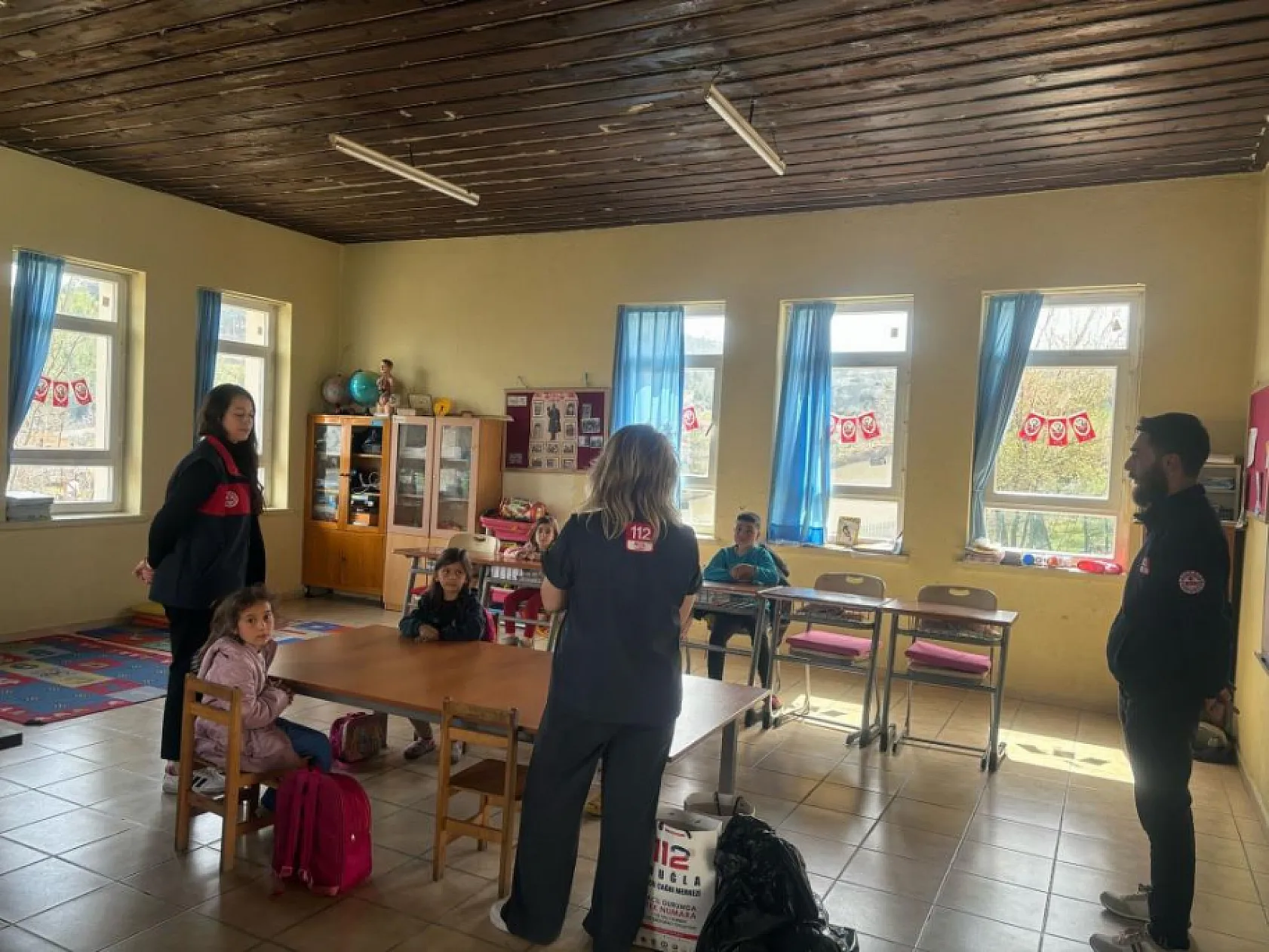 Muğla 112 Acil Çağrı Merkezi, Günlüce'de geleceğin bilinçli bireyleriyle buluştu