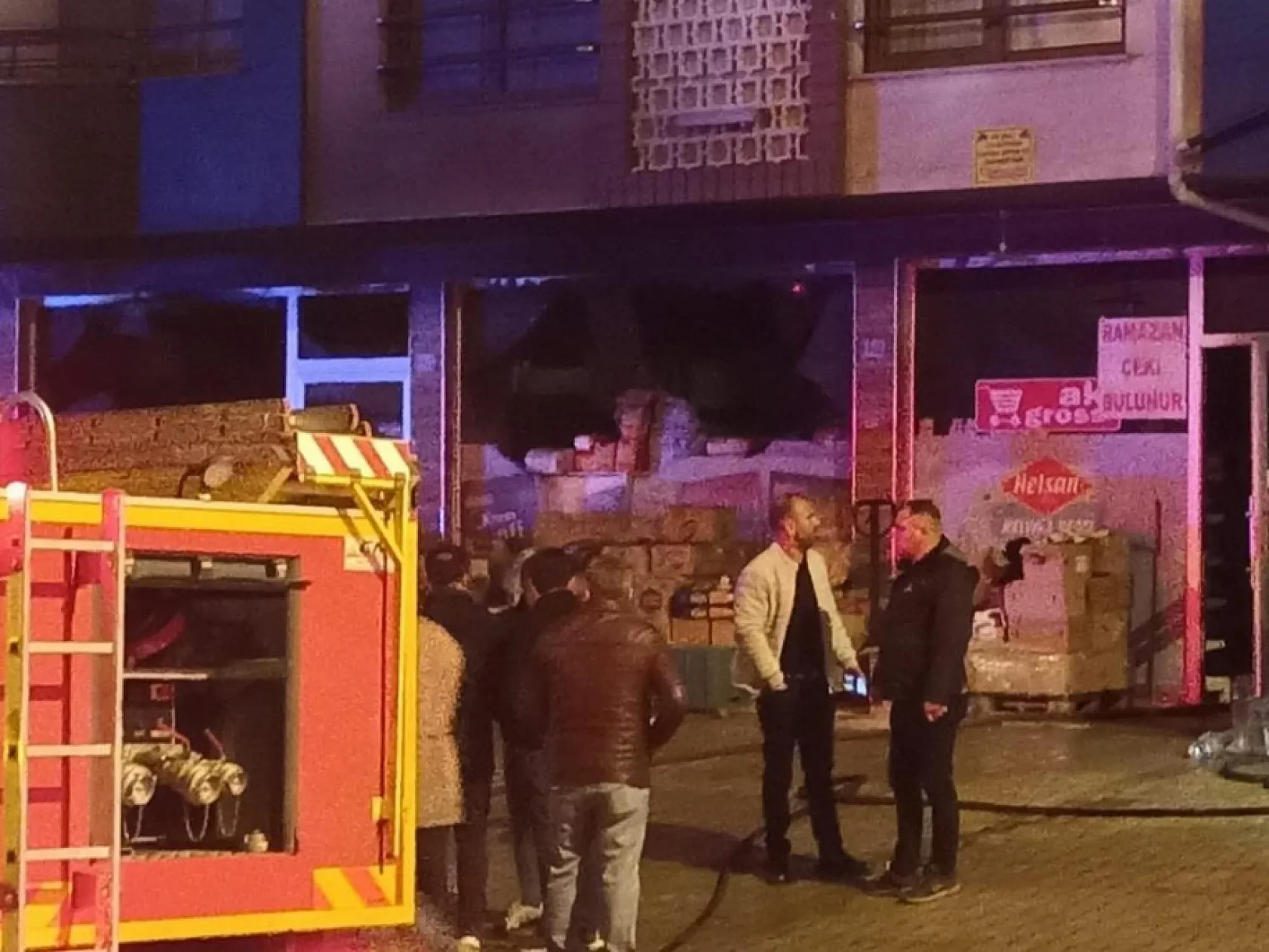 Korkunç yangın! Market sahibinin 5 yaşındaki oğlu hayatını kaybetti