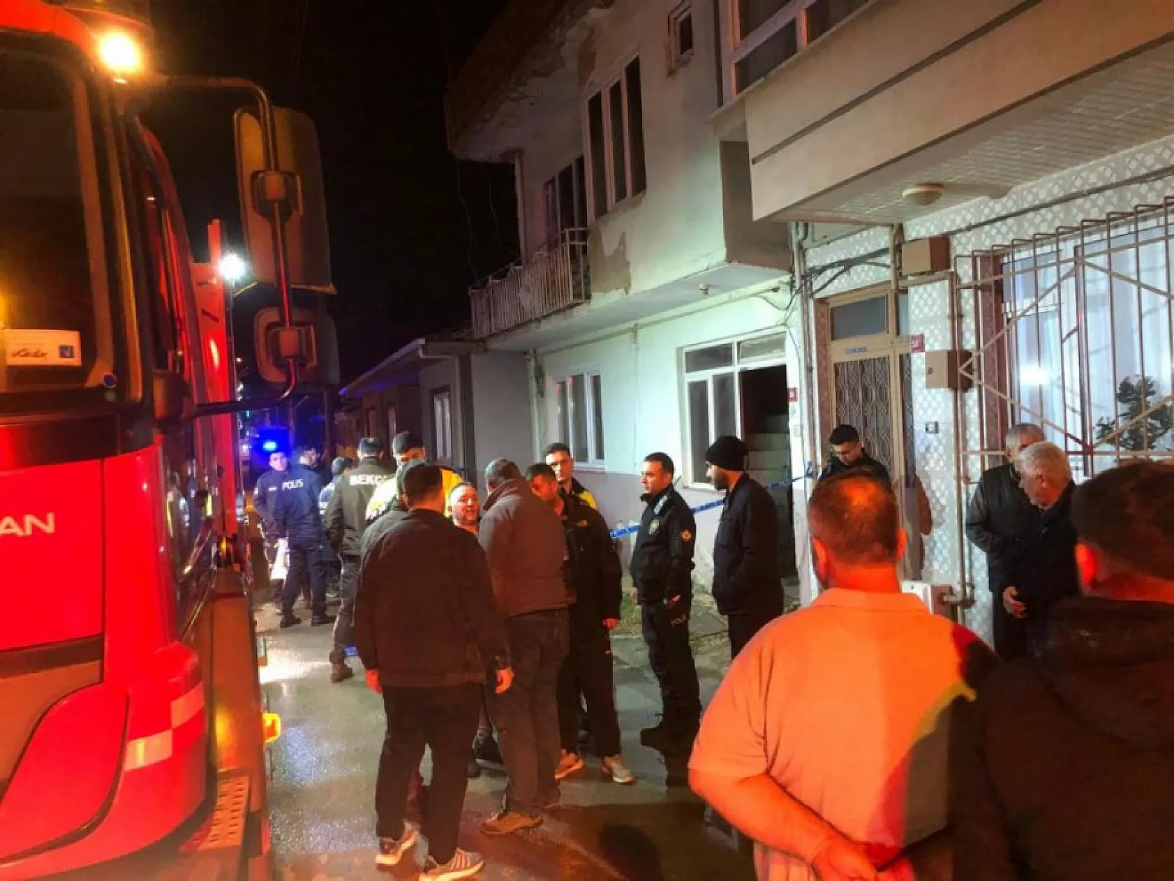 Feci yangın: 3 aylık bebek ve 4 yaşındaki kardeşi hayatını kaybetti