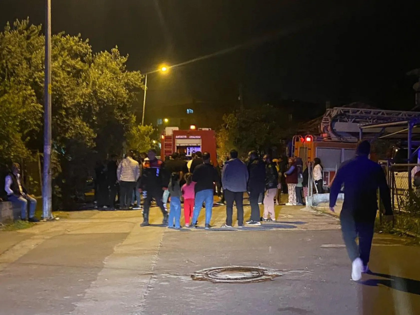 En mutlu günleri kabusa döndü, düğün sırasında evleri yandı