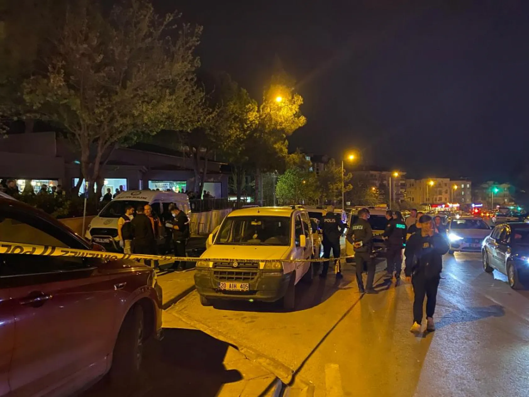 Kayıp helikopter pilotu başına poşet geçirilmiş halde ölü bulundu