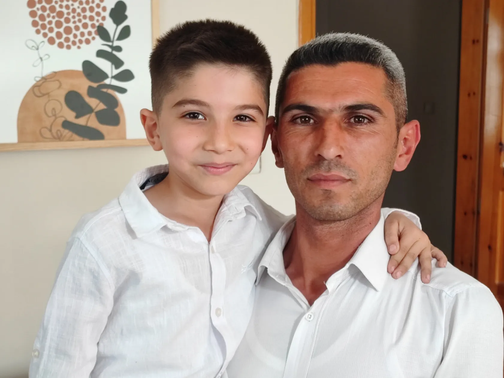 23 Nisan töreninde şarkı söyledi viral oldu