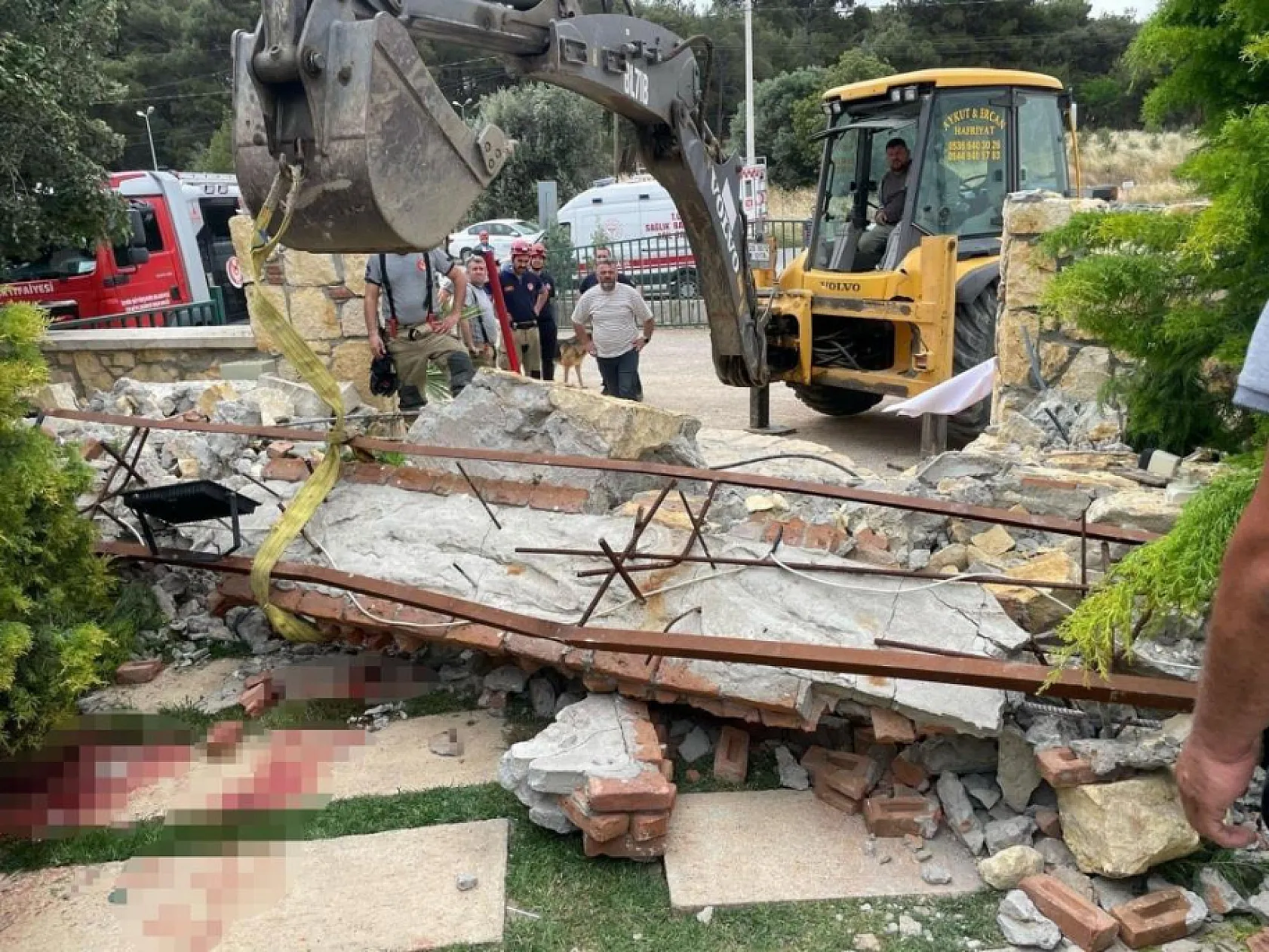 Ölüm bile ayıramadı, İzmir'de hayatını kaybeden doktor ve eşine acı veda