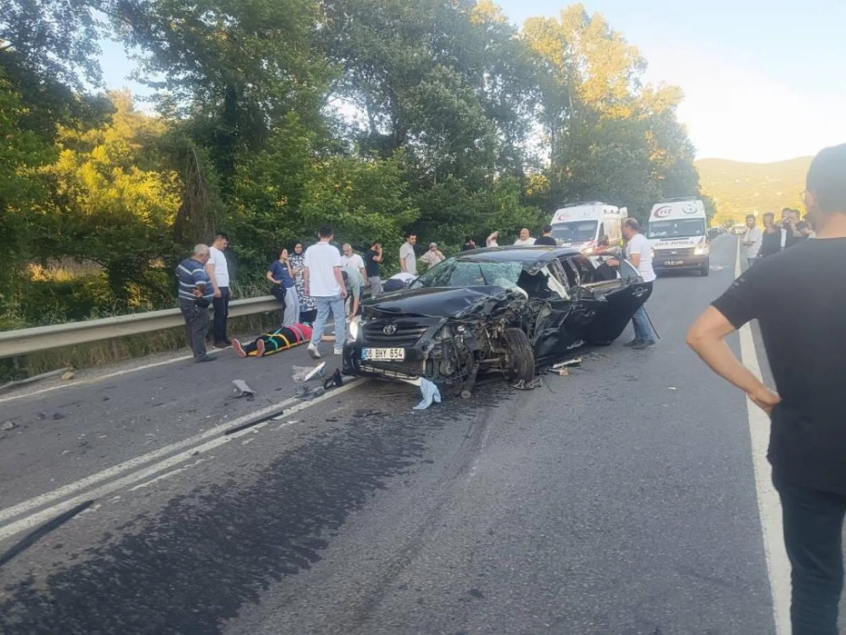 Zincirleme trafik kazası: 1 ölü, 7 yaralı