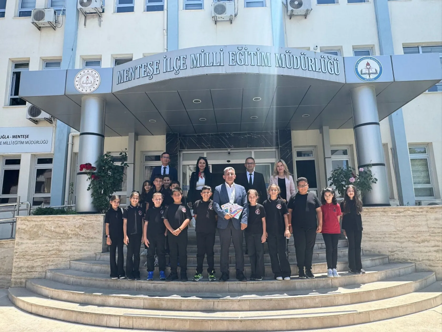 Muğla'da minik kalemlerden büyük hayaller