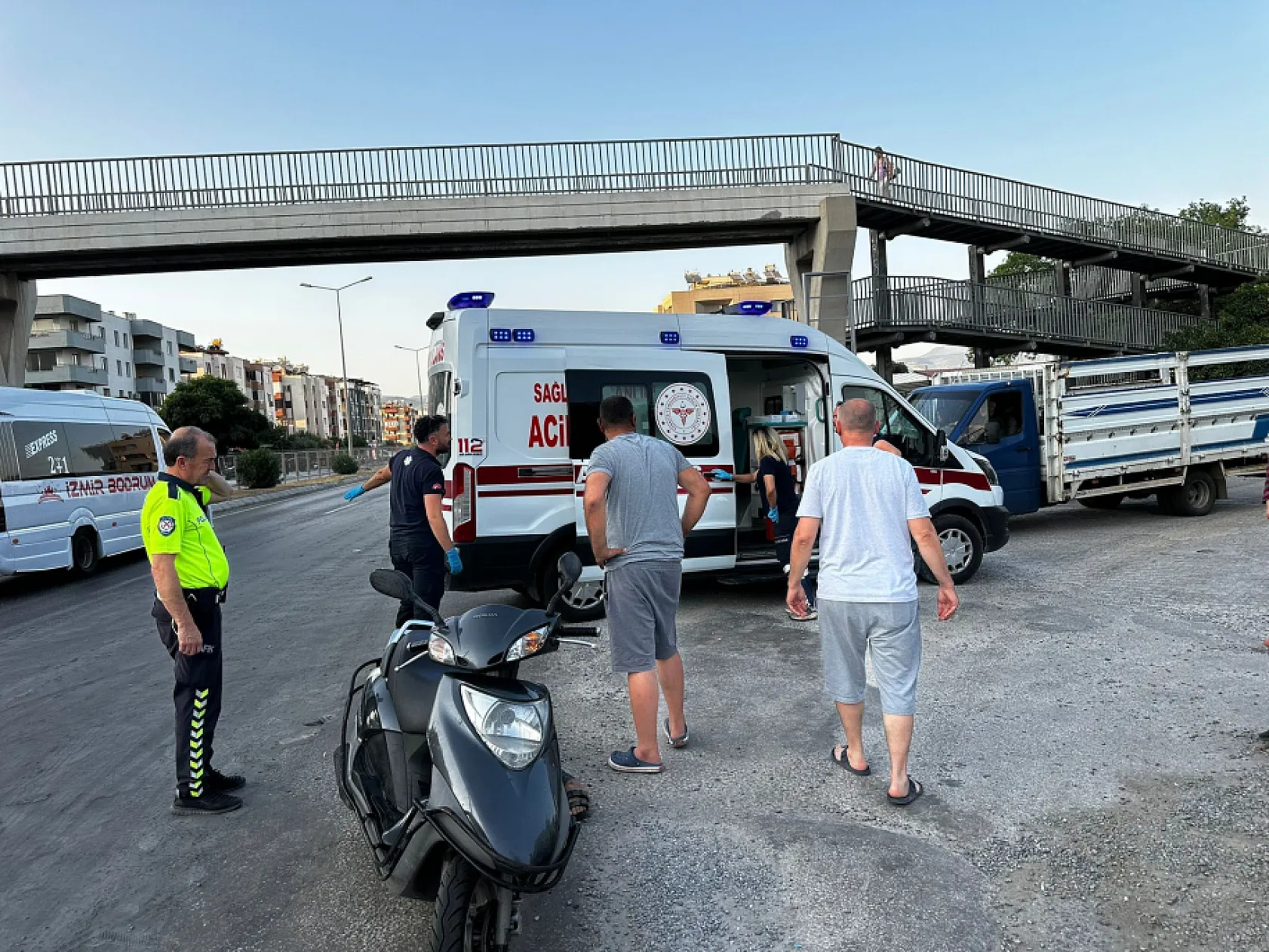 Milas'ta otomobil ile motosiklet çarpıştı: 1 yaralı