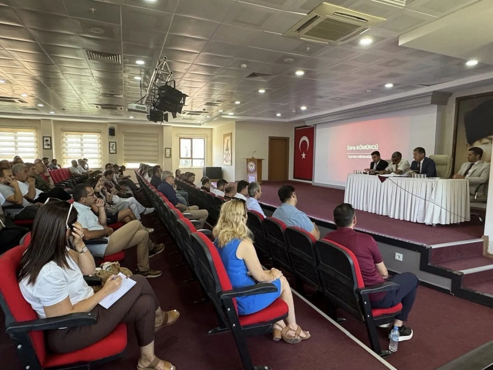 2024-2025 eğitim öğretim yılı dönem sonu müdürler kurulu toplantısı gerçekleştirildi