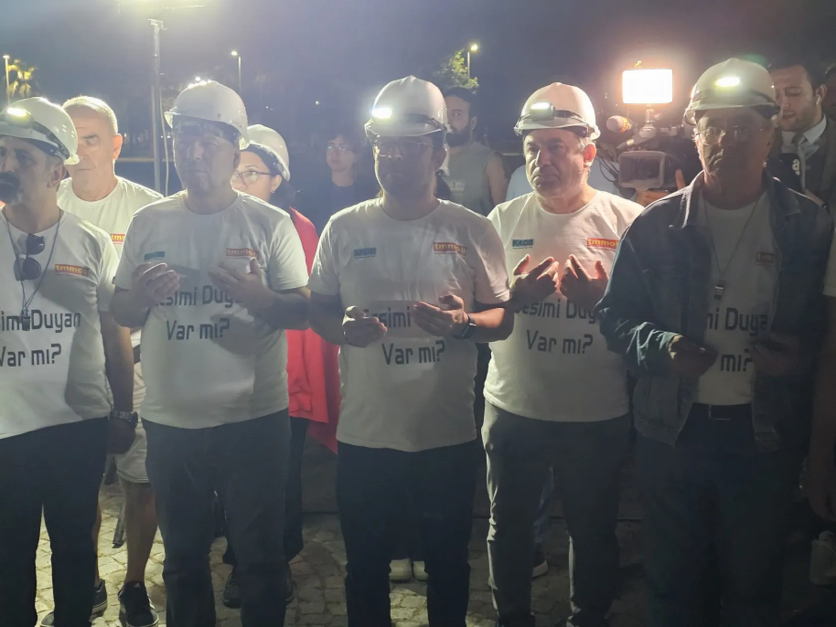 26 yıldır dinmeyen acı: Saat 03.02'de hayat durdu