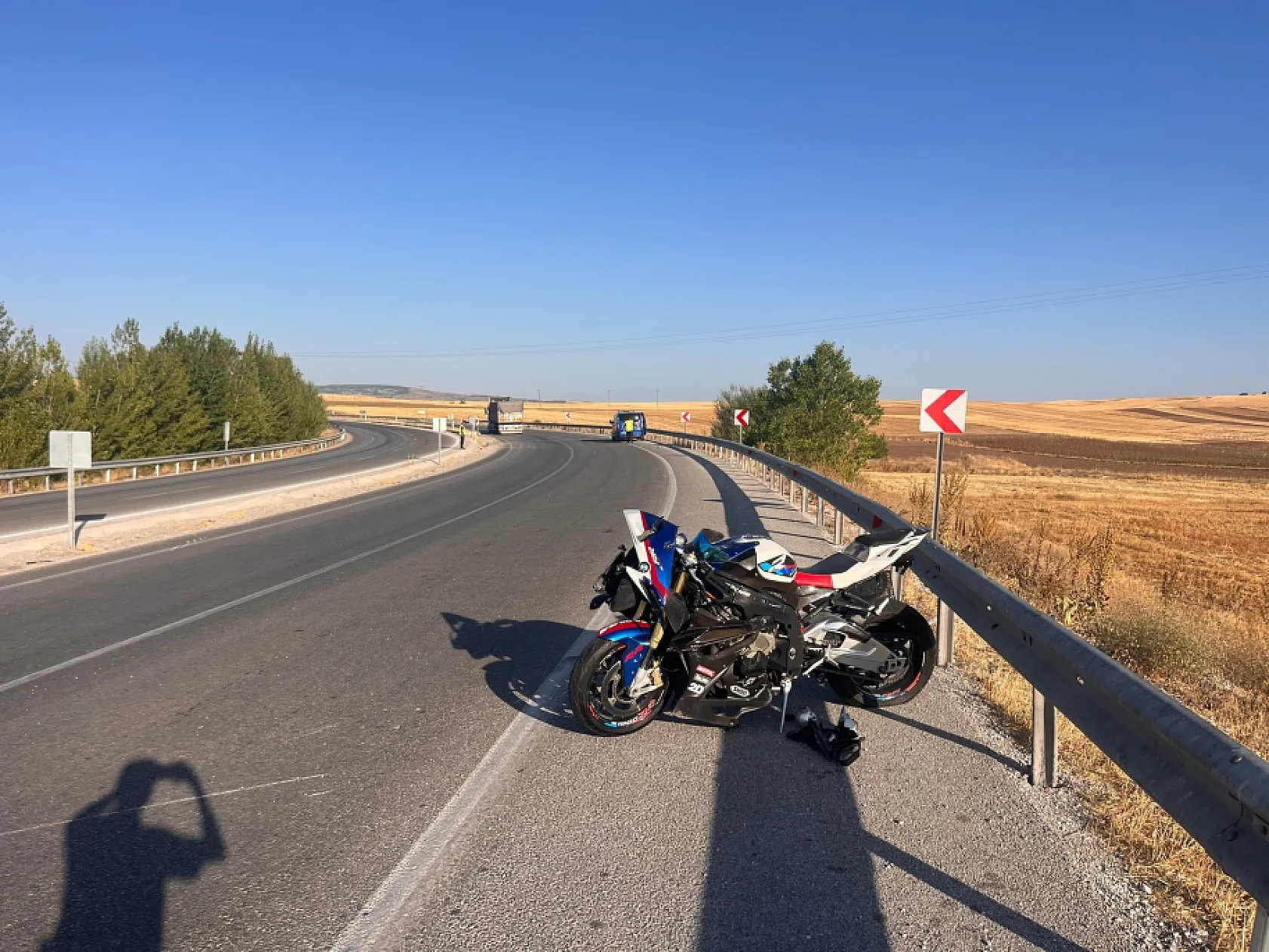 Motosiklet kazasında ağır yaralanan sürücü hayatını kaybetti