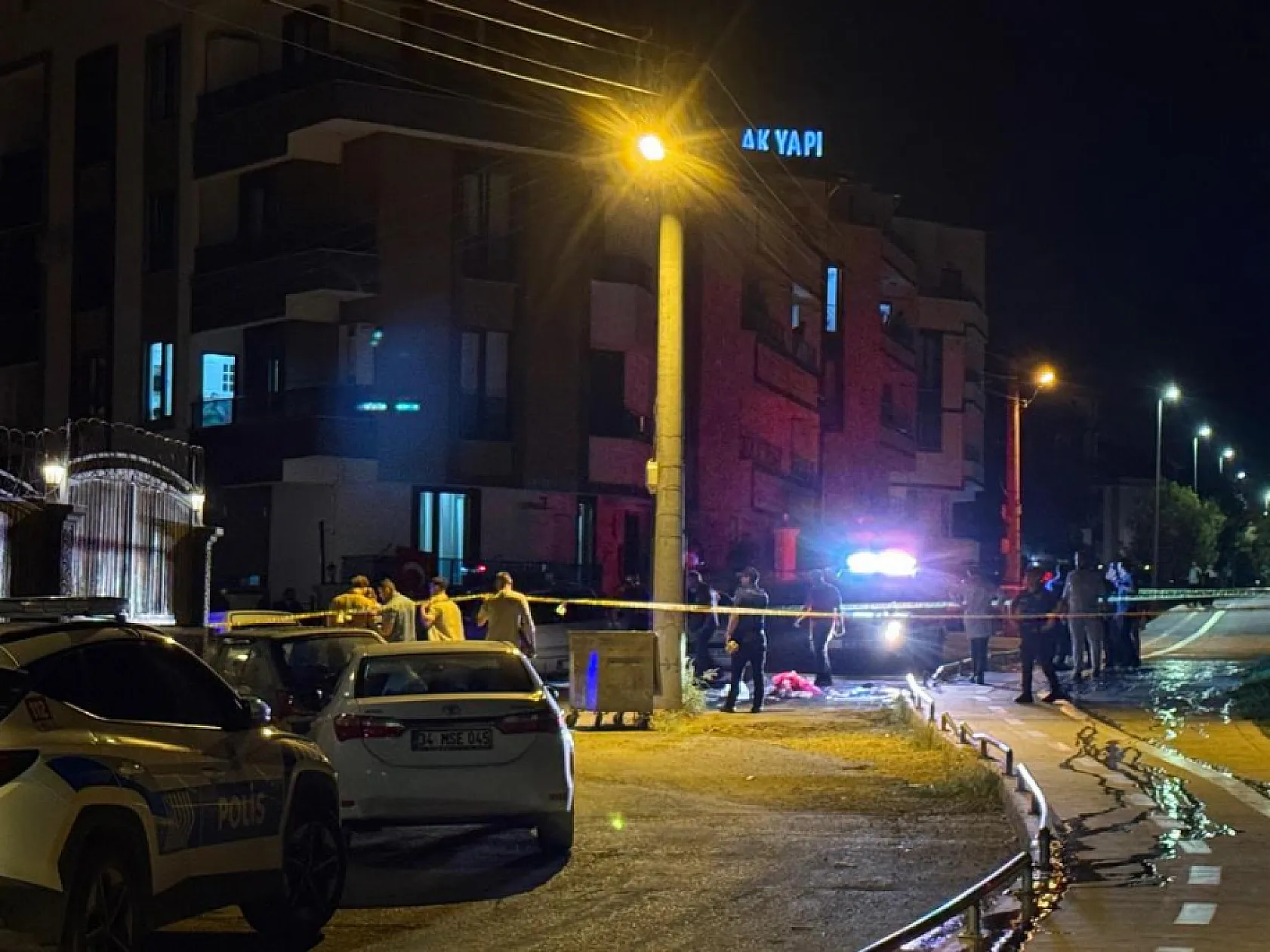 Kıskanç sevgili dehşet saçtı: 3 ölü