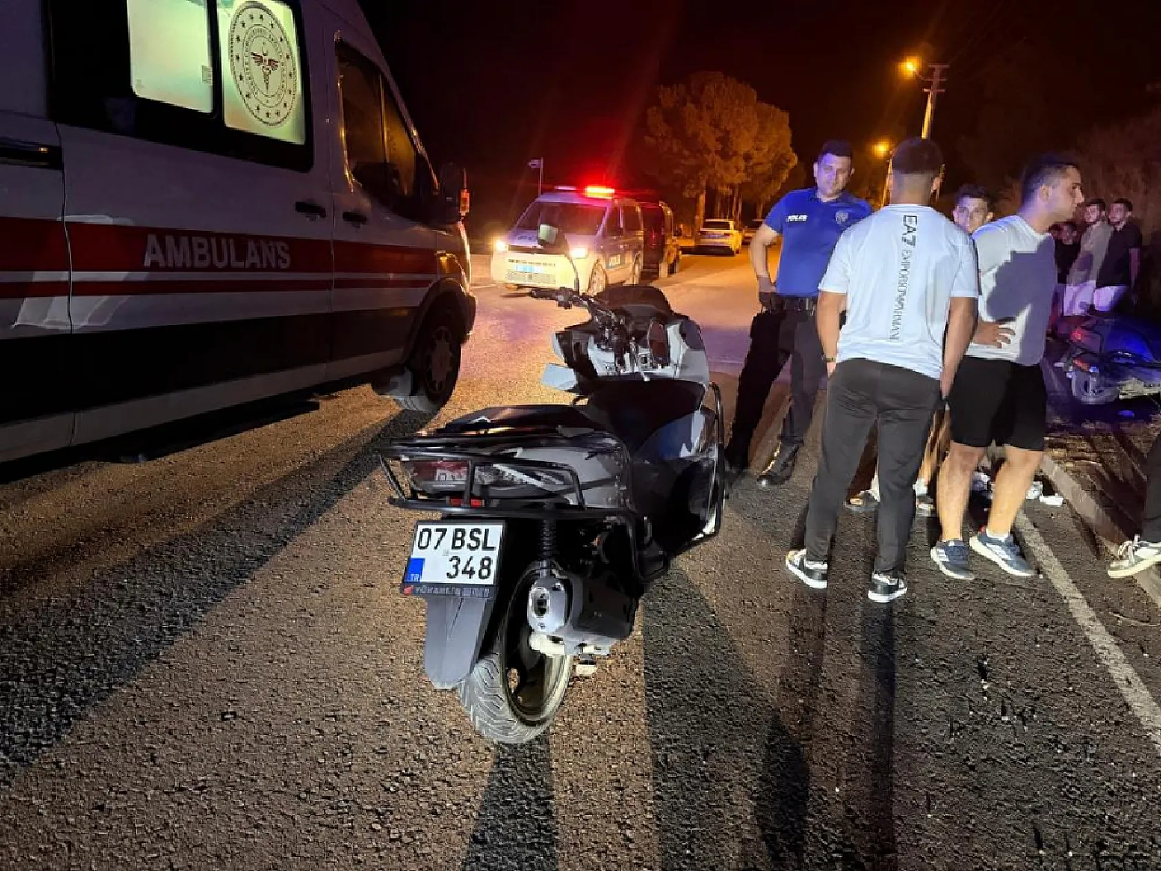 İki motosikletin çarpıştığı kazada 3 çocuk yaralandı