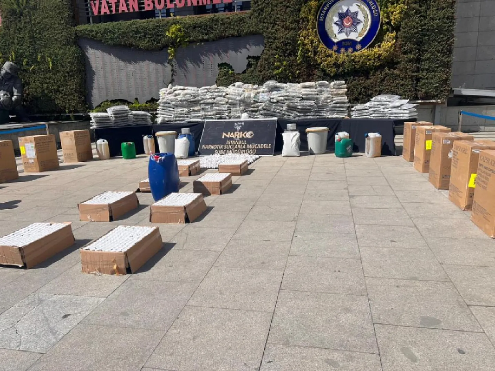 Büyük Operasyonda Yarım Tondan Fazla Uyuşturucu Ele Geçirildi!