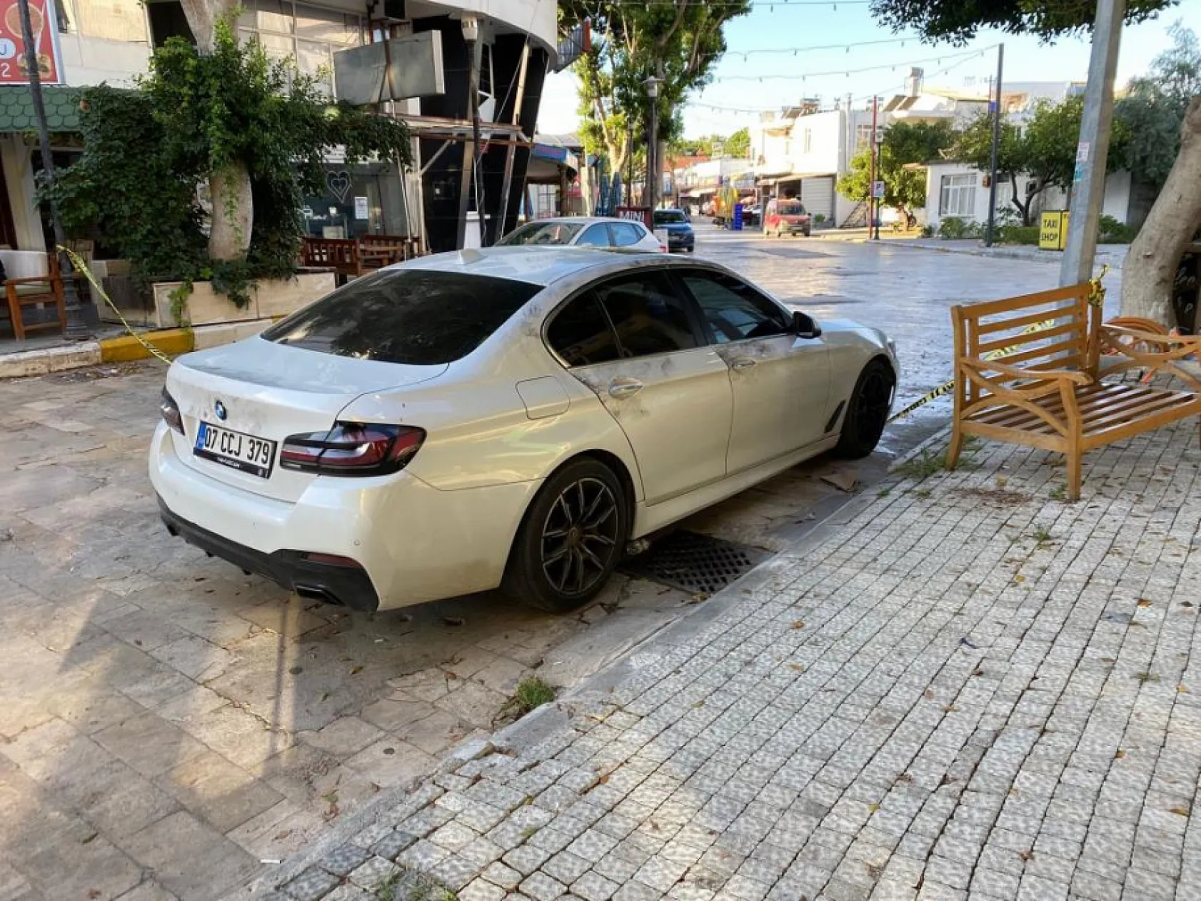 Emlak Ofisinde Silahlı Çatışma: İki Kişi Hayatını Kaybetti