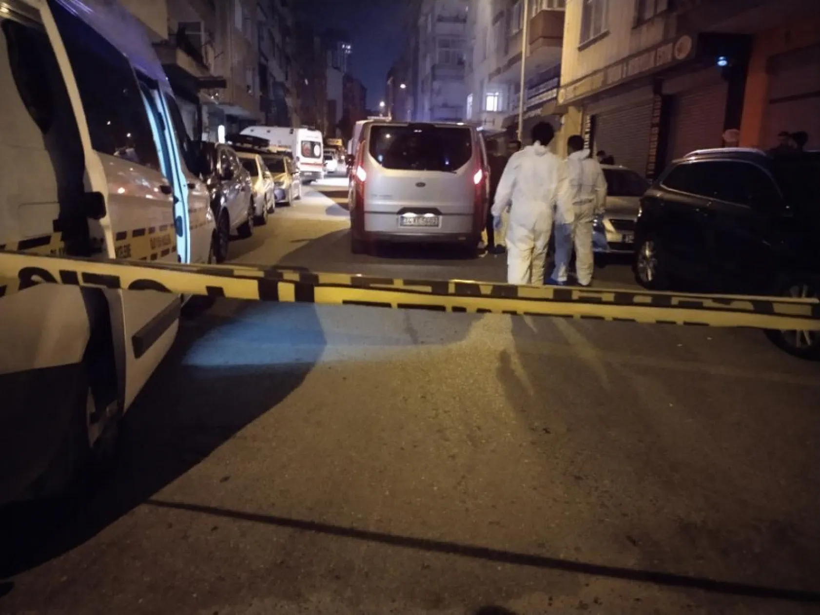 Cinnet geçiren adam, oğlu ve kardeşini öldürdü