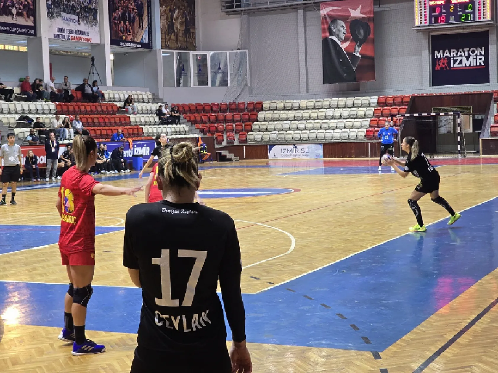 Denizin kızları ilk yarının son maçından galip ayrıldı