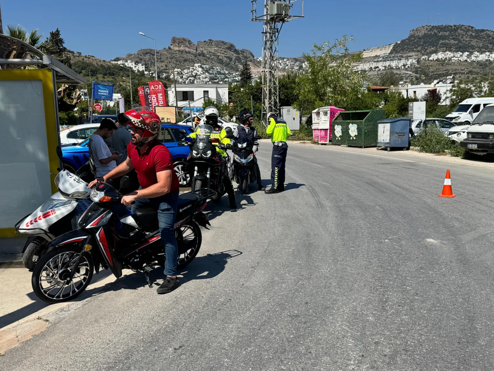 Bodrum'da abartı egzozlu motosiklete 28 bin 937 lira ceza