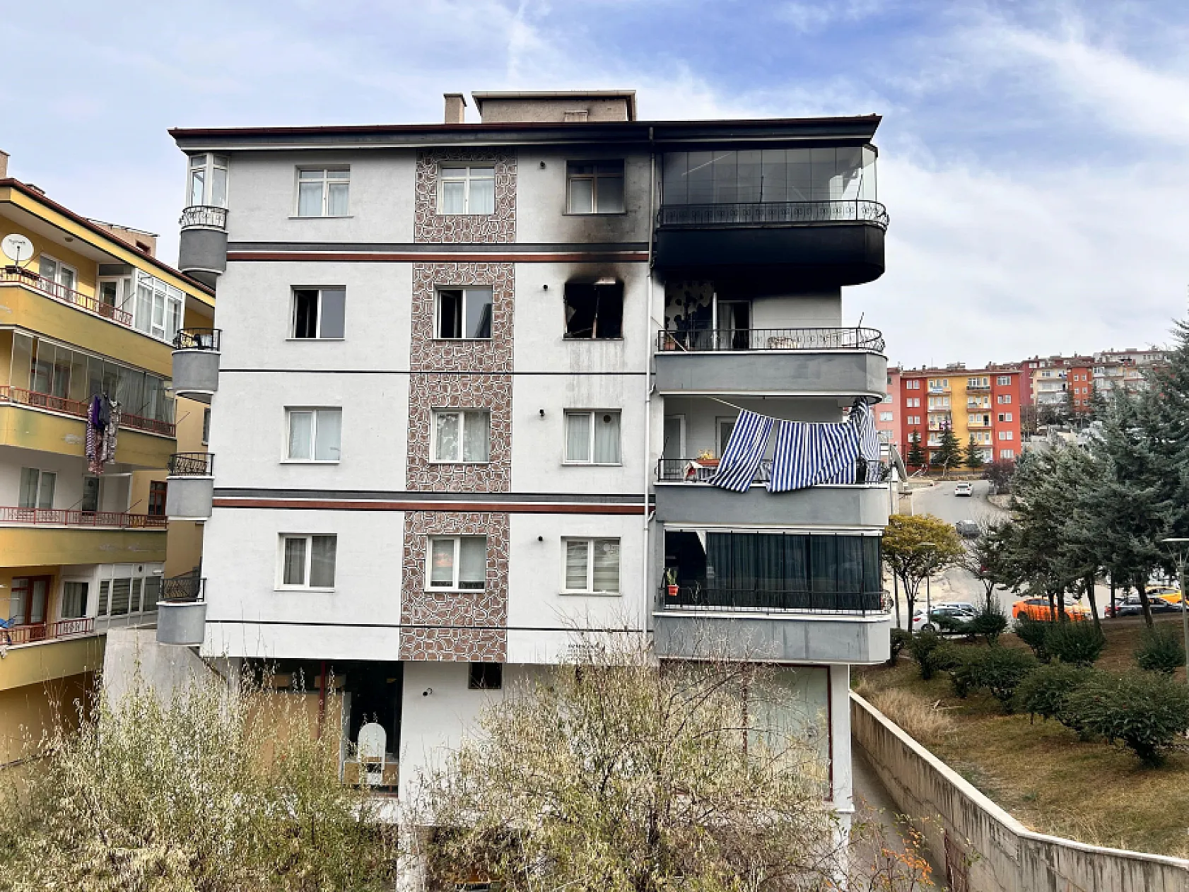 4 katlı binada patlama