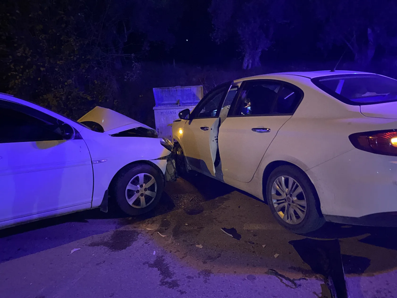 Hız ihlali feci kazaya yol açtı: 2'si ağır 4 yaralı