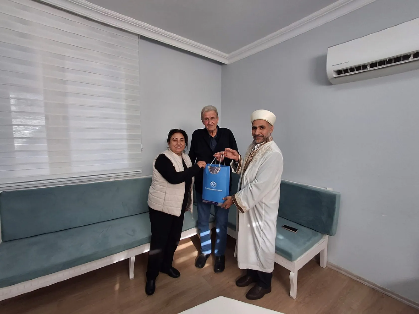 Seydikemer'de Alman Prinz, Müslüman oldu