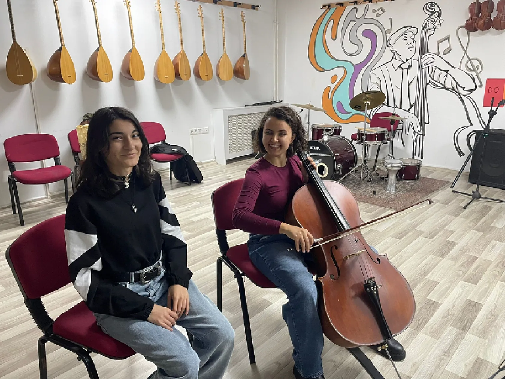 Menteşe'de gençler sanatla buluşuyor