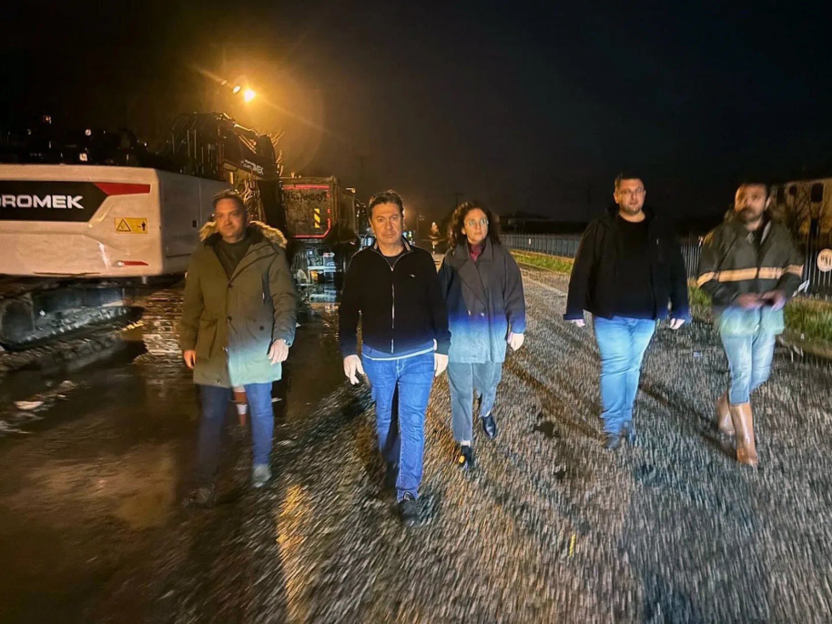 Muğla'da Aras çifti sabaha kadar yağmur mesaisi yaptı