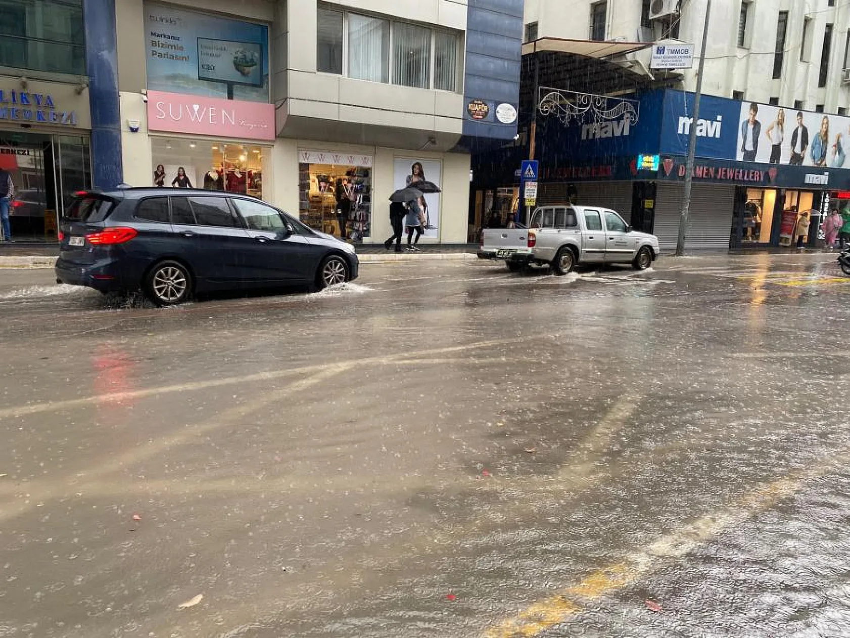 Yine yağmur yine aynı tablo…