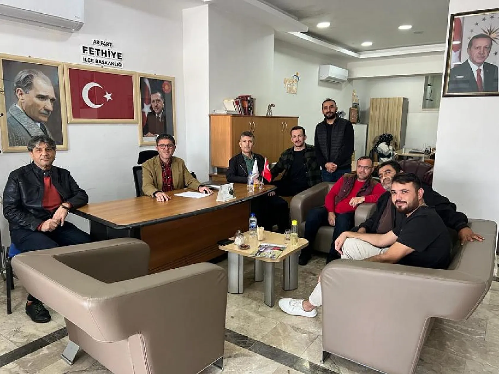 Aday Adayı Kökten'e Ziyaretçi Akını