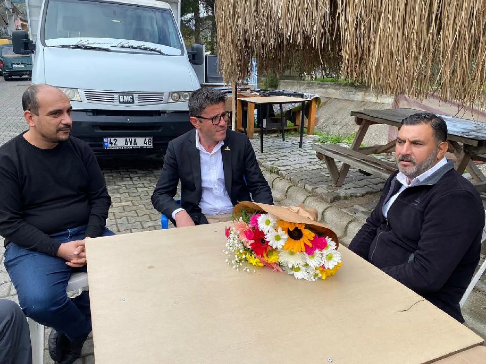 Aday Adayı Kökten Ziyaretlerini Sürdürüyor