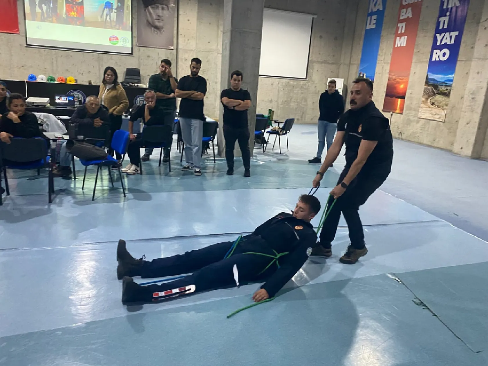 Muğla Büyükşehir, Gönüllü İtfaiyeci Eğitimlerine Bodrum'da Devam Etti