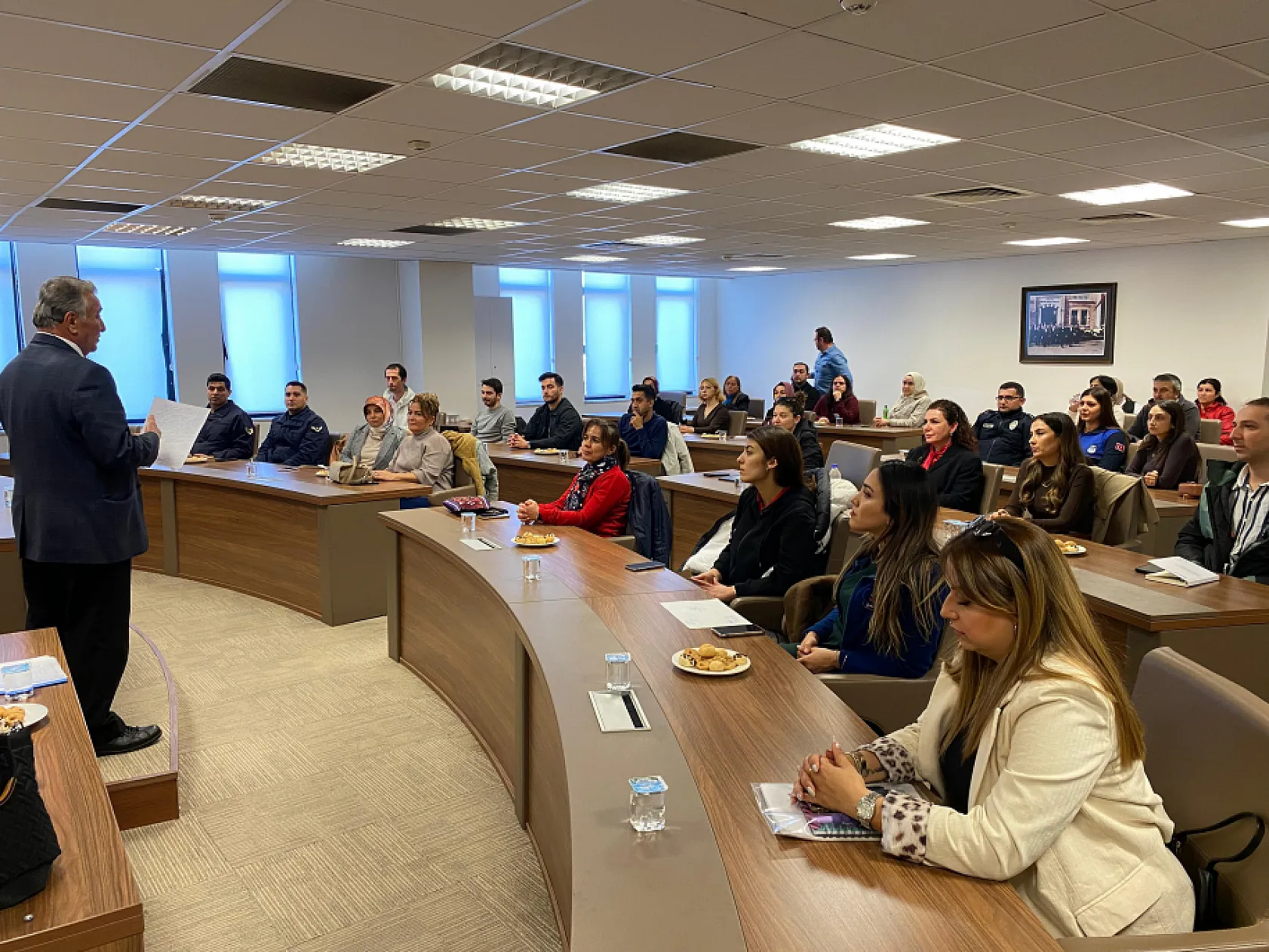 Fethiye'de kamu personeline 'İşaret Dili Eğitimi' başladı