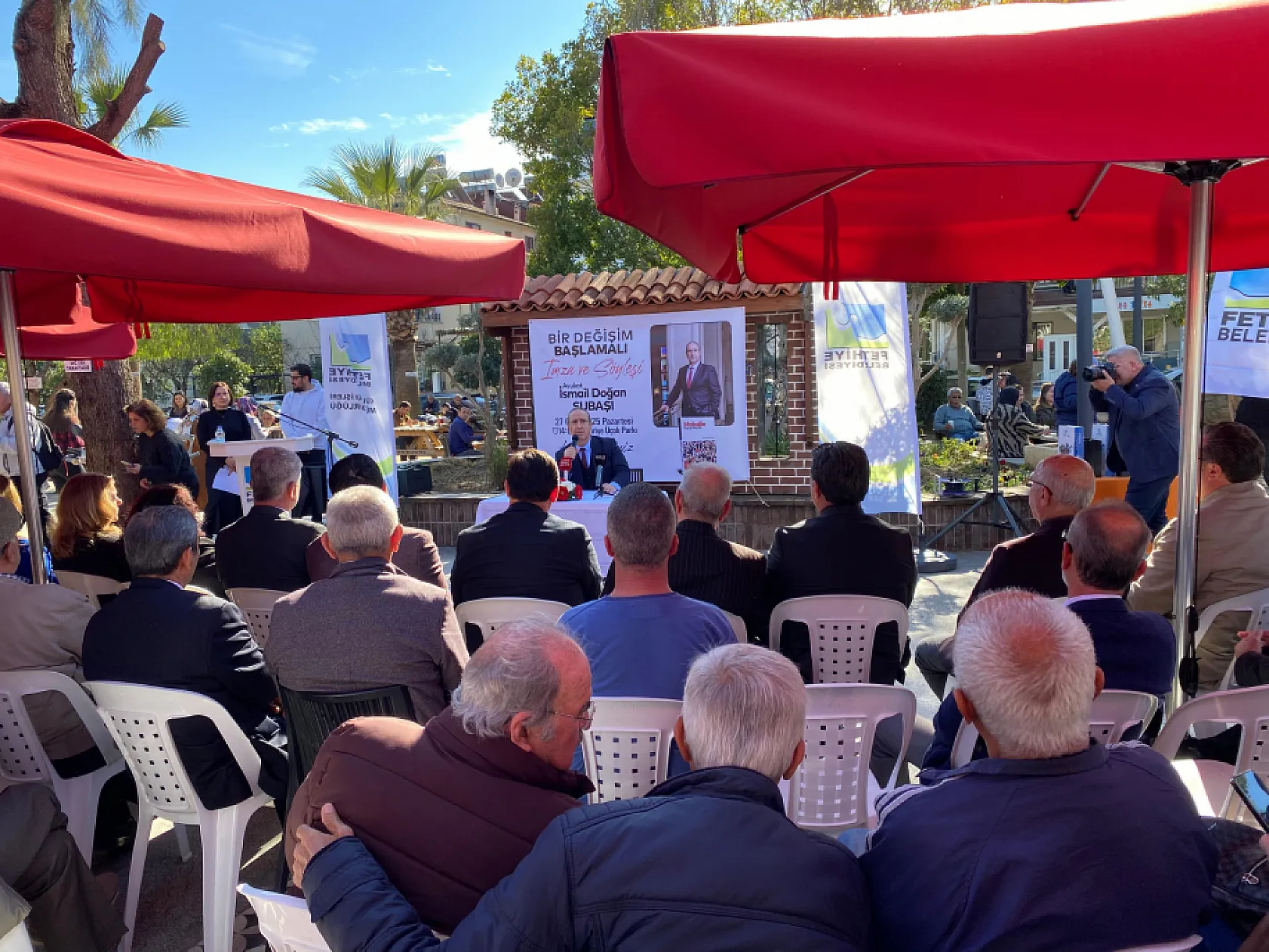 Fethiye'de 'Bir Değişim Başlamalı' Söyleşisi